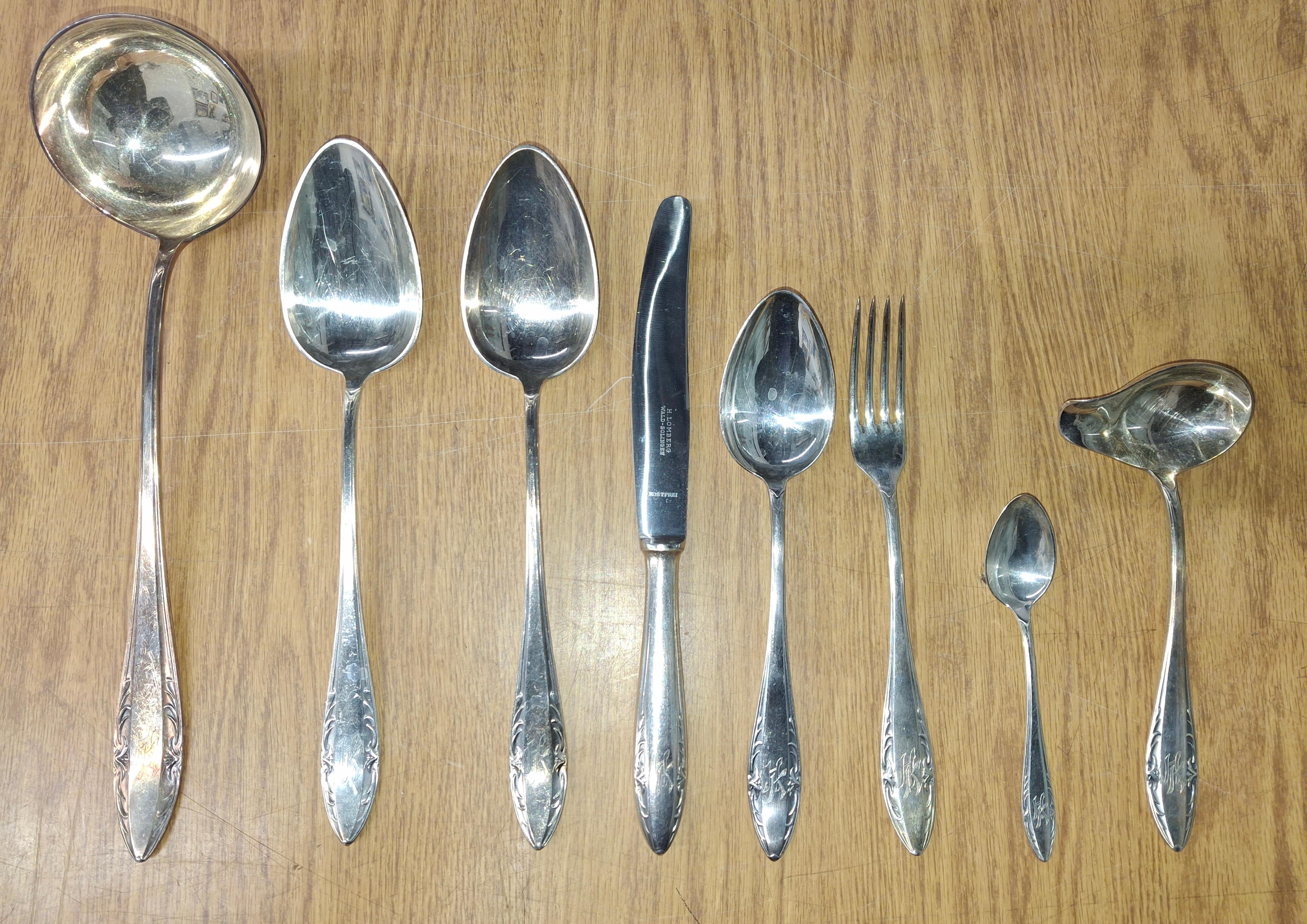 Art. Krupp Berndorf Solingen Silverplate Flatware Set 39pcs in Case For Sale 1