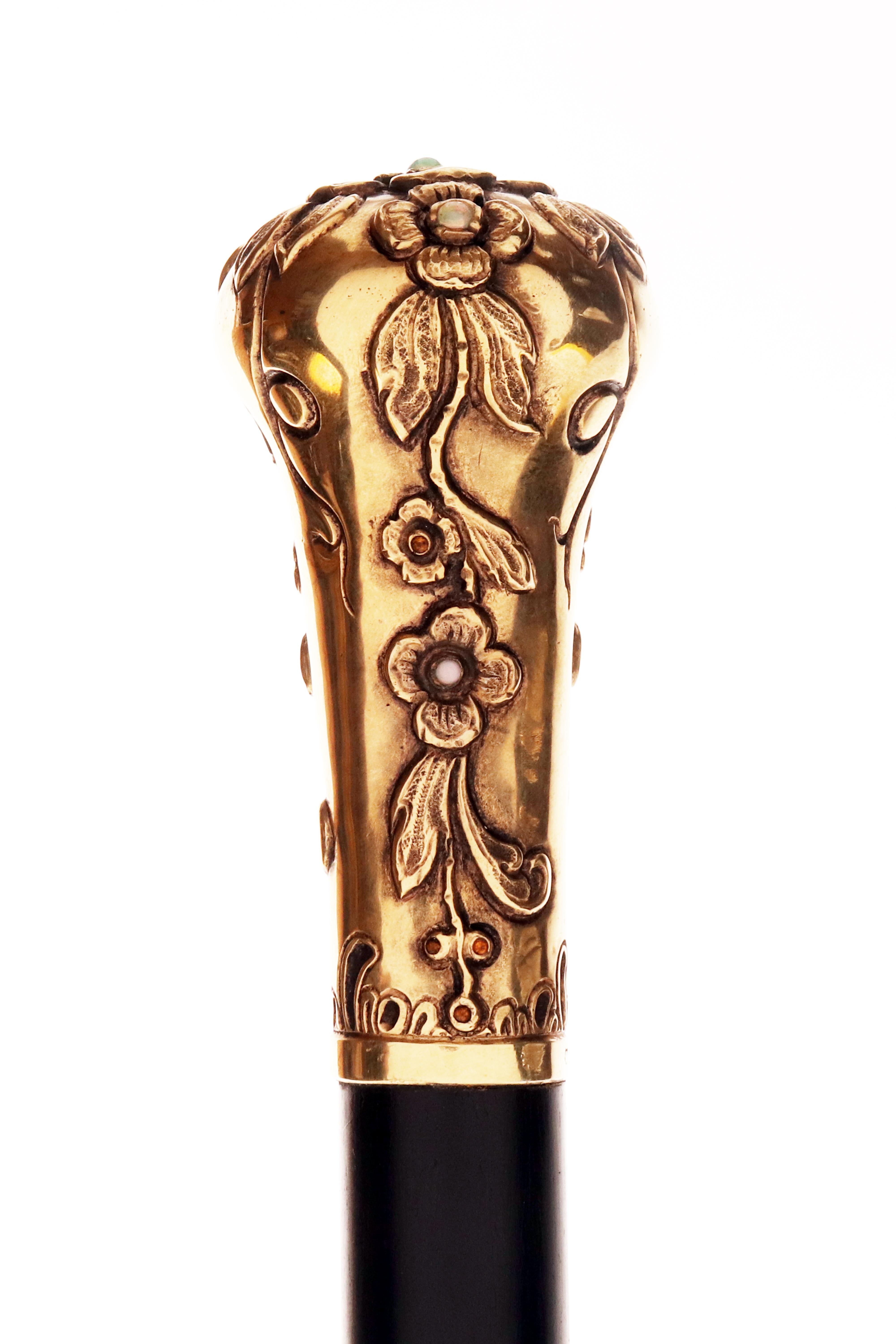 Art Nouvau walking stick, knob with flowers by Henri-Victor Miault, France 1900. In Good Condition For Sale In Milan, IT
