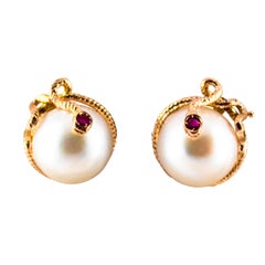 Art Nouveau 0.12 Carat Ruby Mabe Pearl Yellow Gold Stud Dangle "Snake" Earrings