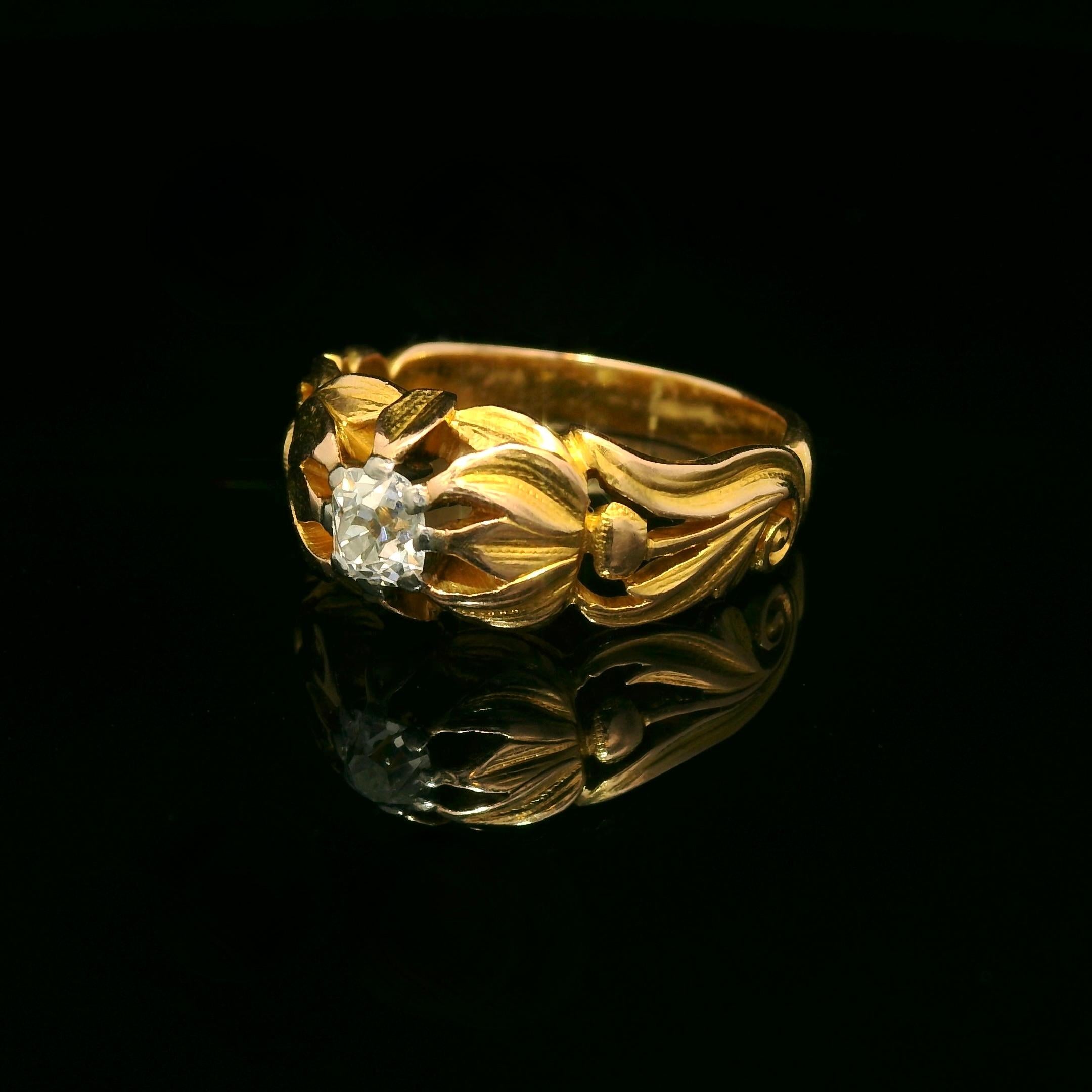 Women's or Men's Art Nouveau 0.40 Carats old mine diamond ring For Sale