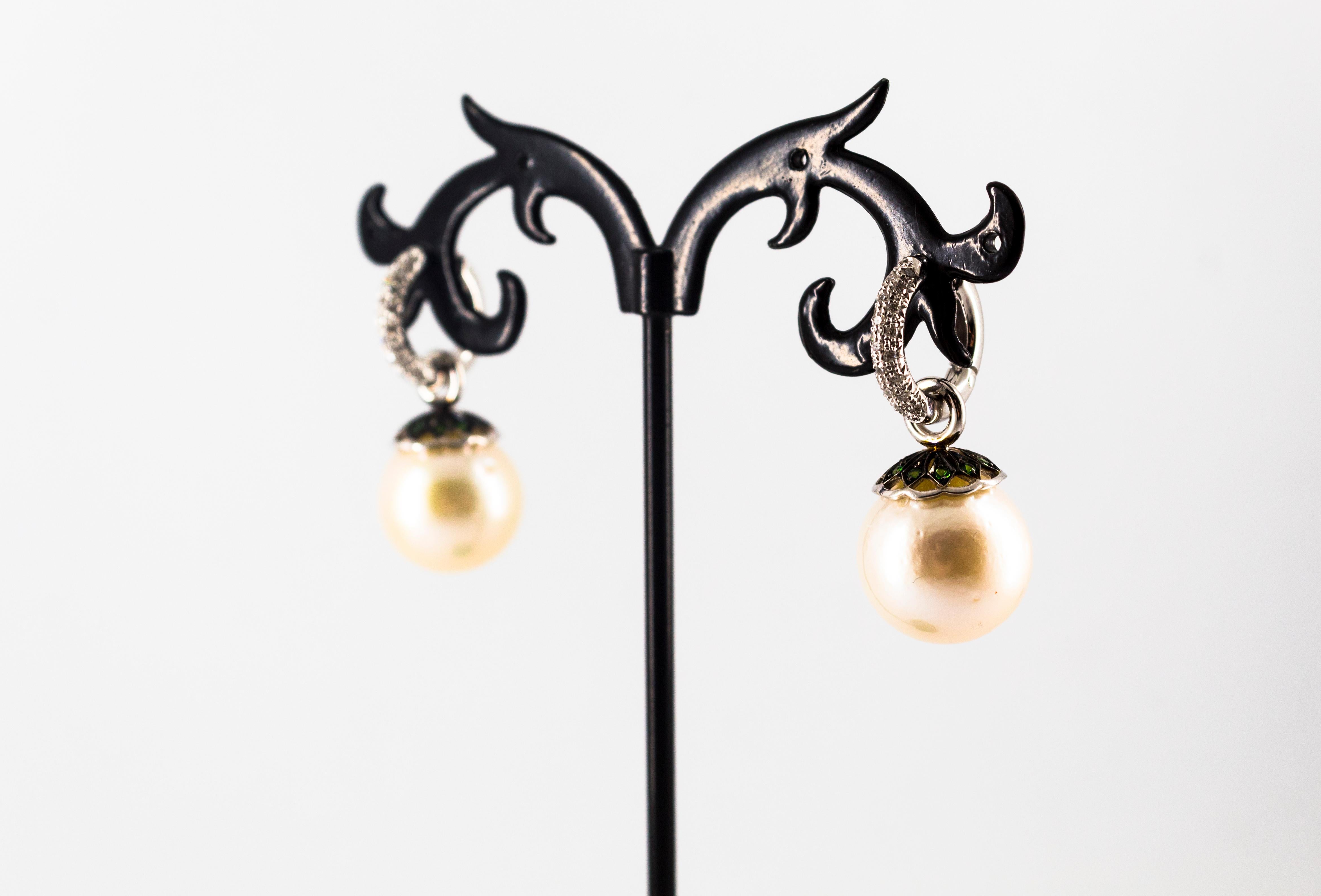 Art Nouveau 0,55 Karat Weißer Diamant Smaragd Perle Weißgold Ohrhänger im Angebot 7