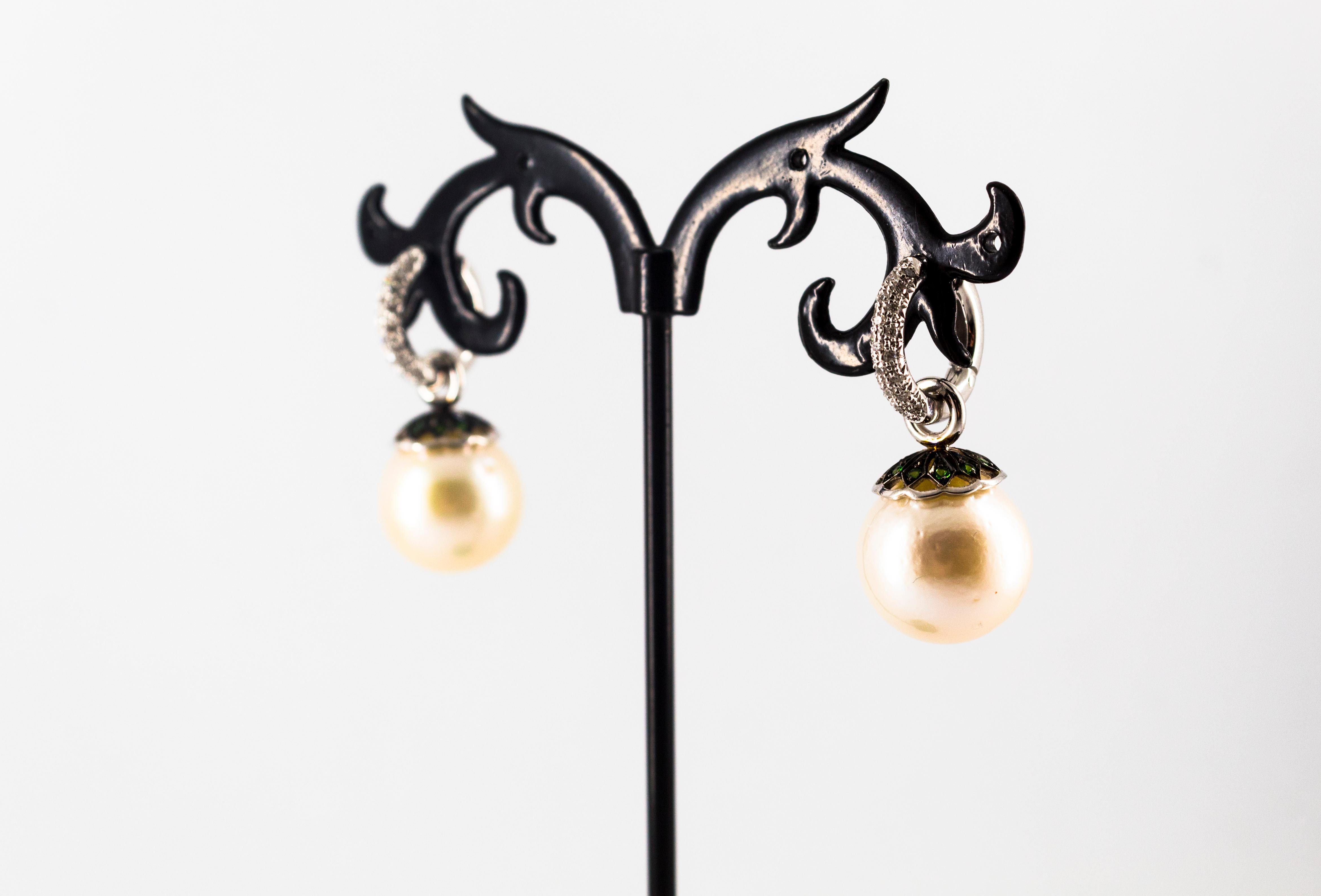 Orecchini Art Nouveau in oro bianco con diamante smeraldo e perla da 0,55 carati in vendita 8