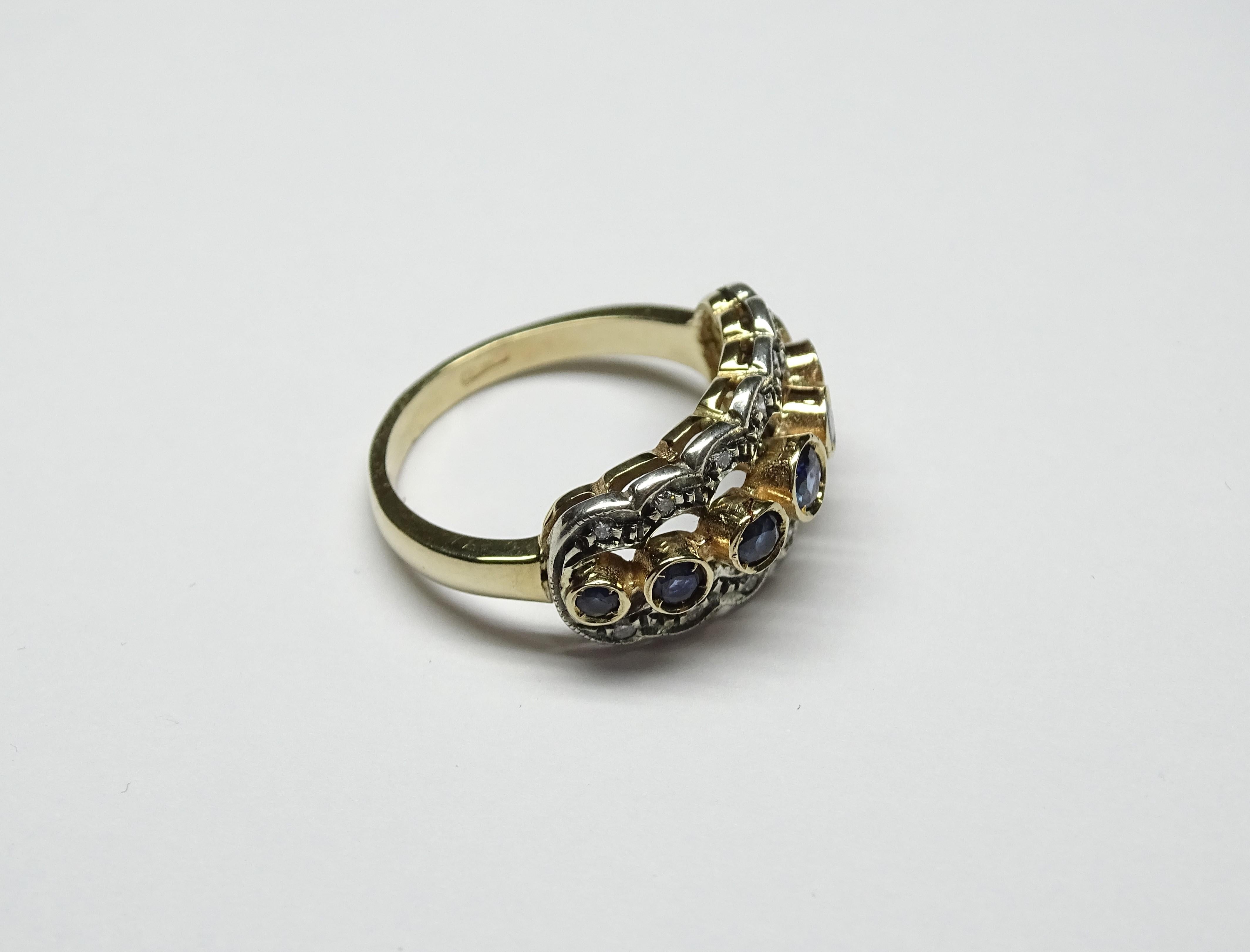 Art Nouveau 0.80 Carat Sapphire White Diamonds 14 Karat Yellow Gold Ring For Sale 4