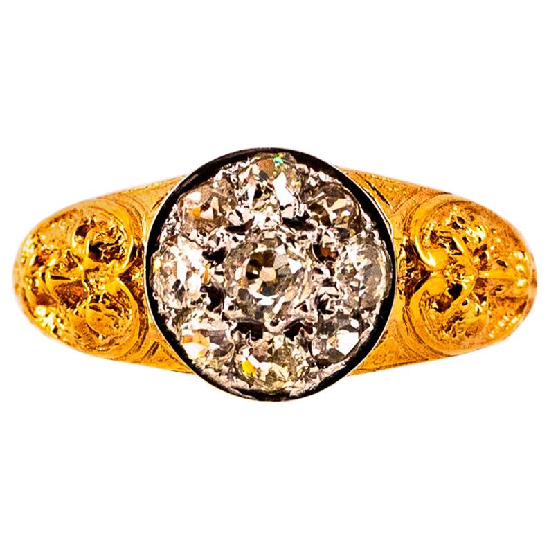 Questo anello è realizzato in oro giallo 14K e oro bianco 14K.
Questo anello ha 0,85 carati di diamanti bianchi taglio vecchio europeo.

Taglia ITA: 18 1/2 USA: 8 1/2

Siamo un laboratorio, quindi ogni pezzo è fatto a mano, personalizzabile e
