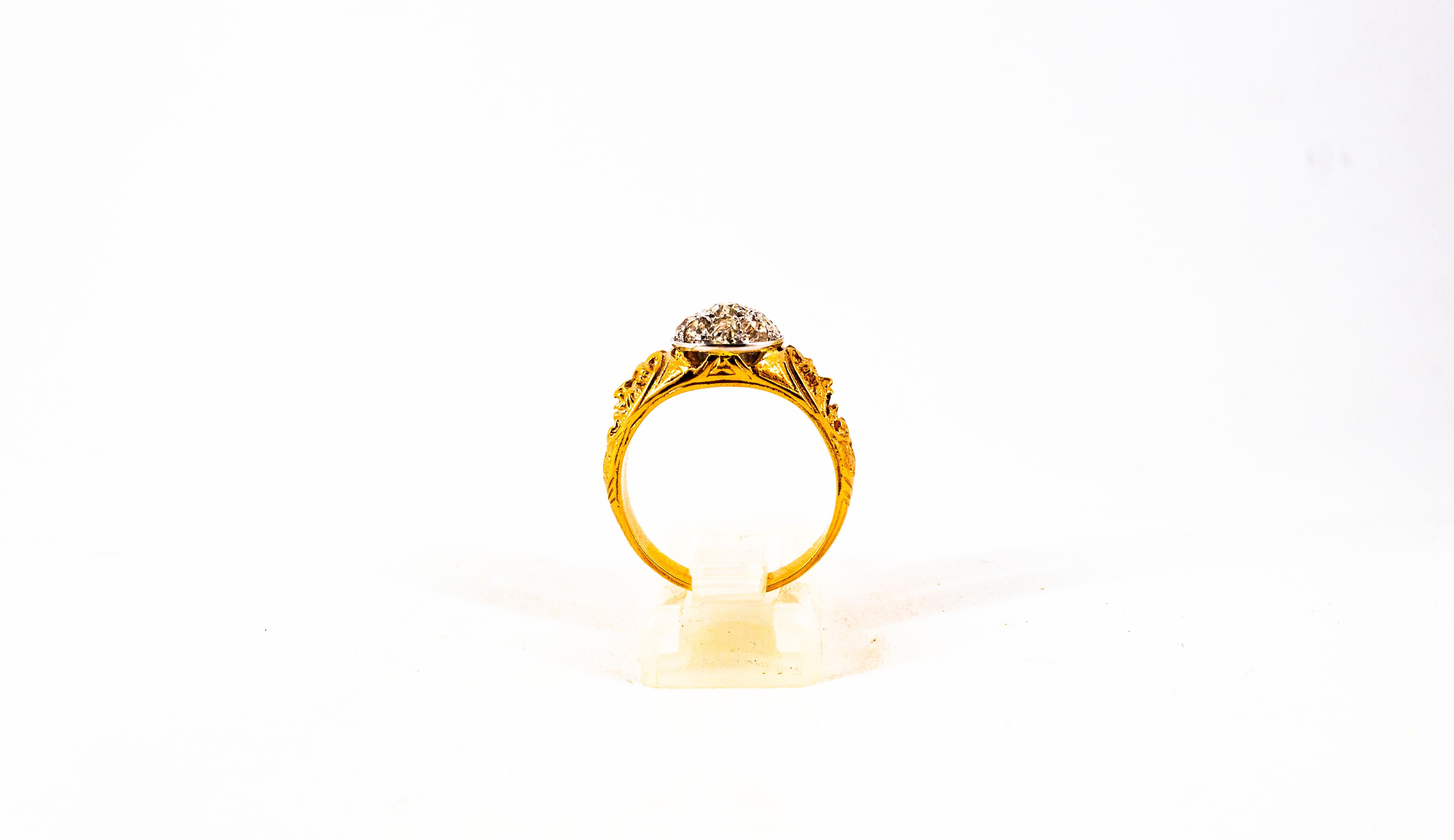 Women's or Men's Art Nouveau 0.85 Carat White Old European Cut Diamond Yellow Gold Cocktail Ring For Sale