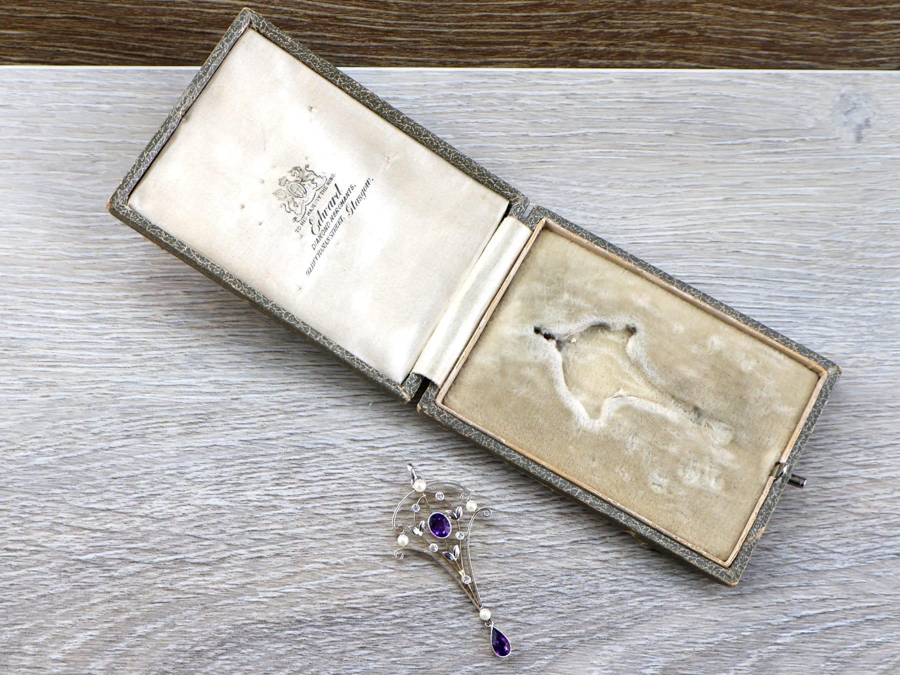 da uomo o donna Ciondolo Art Nouveau in oro giallo 12k con ametista da 0,95 carati e diamanti da 0,10 carati in vendita