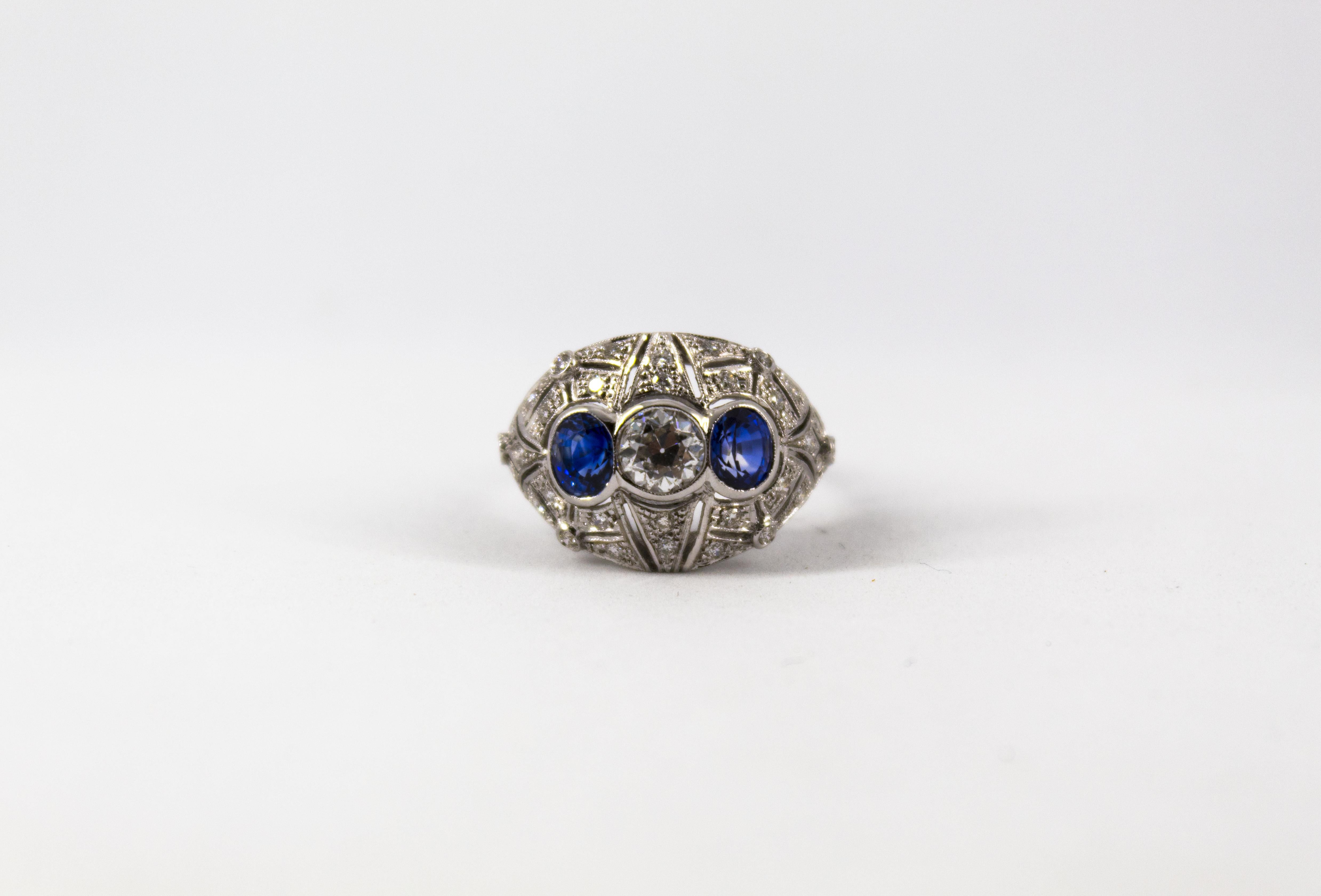 Art Nouveau 1.00 Carat White Diamond 1.40 Carat Blue Sapphire White Gold Ring In New Condition For Sale In Naples, IT