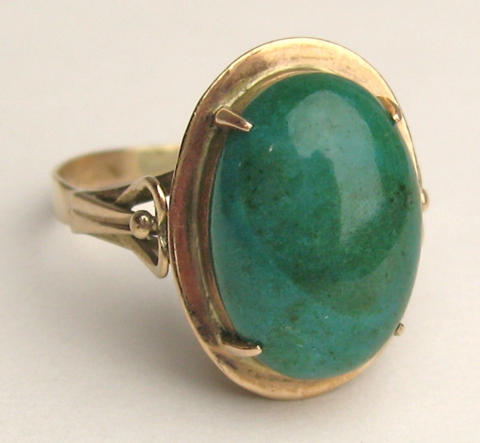 Jugendstil-Ring aus 10 Karat Gold mit Malachit (Art nouveau) im Angebot