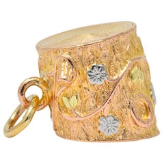 Art Nouveau 14 Karat Tri-Gold Floral Foliate Log Charm