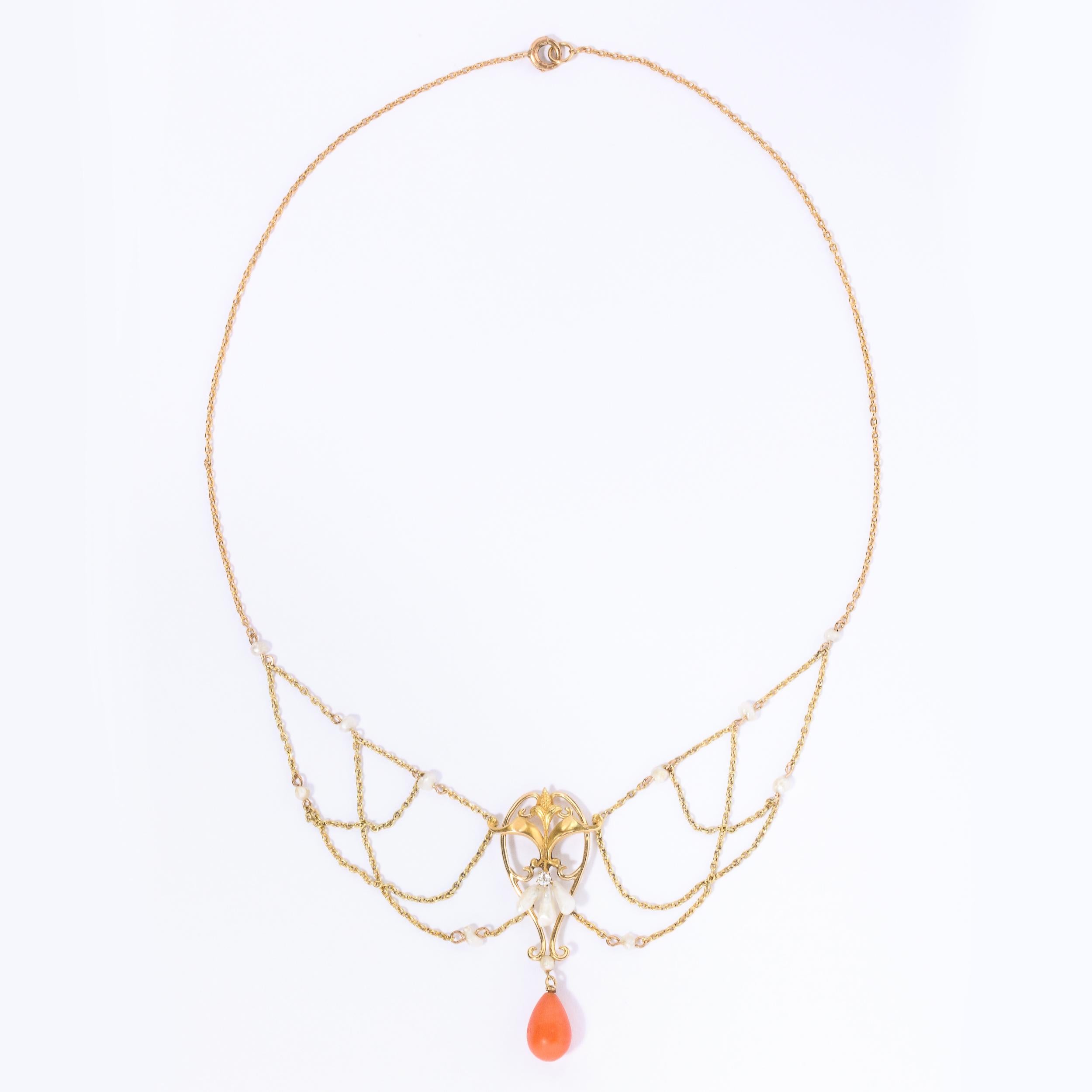 Art Nouveau 14k Gold, Pearl, Coral and Diamond Swag Necklace In Excellent Condition For Sale In New York, NY