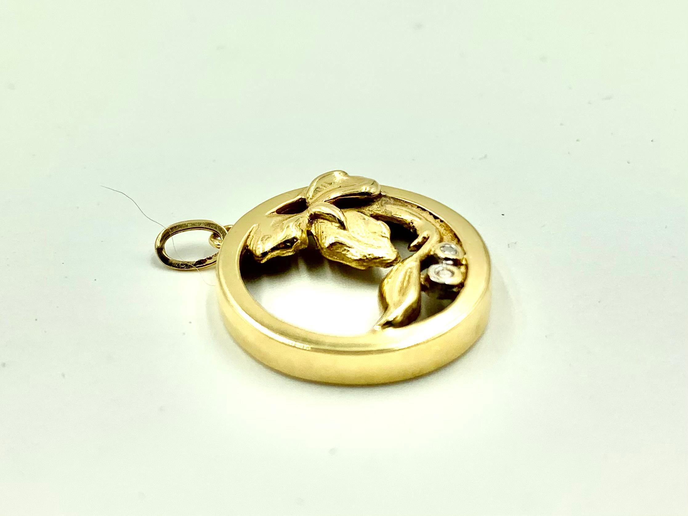 Art Nouveau 14K Yellow Gold and Diamond Circle Iris Flower Pendant, Charm In Good Condition In New York, NY