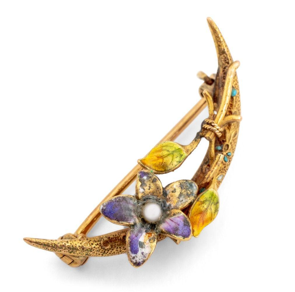 Art Nouveau 14K Yellow Gold Enamel Baroque Pearl Flower and Moon Motif Brooch For Sale 1