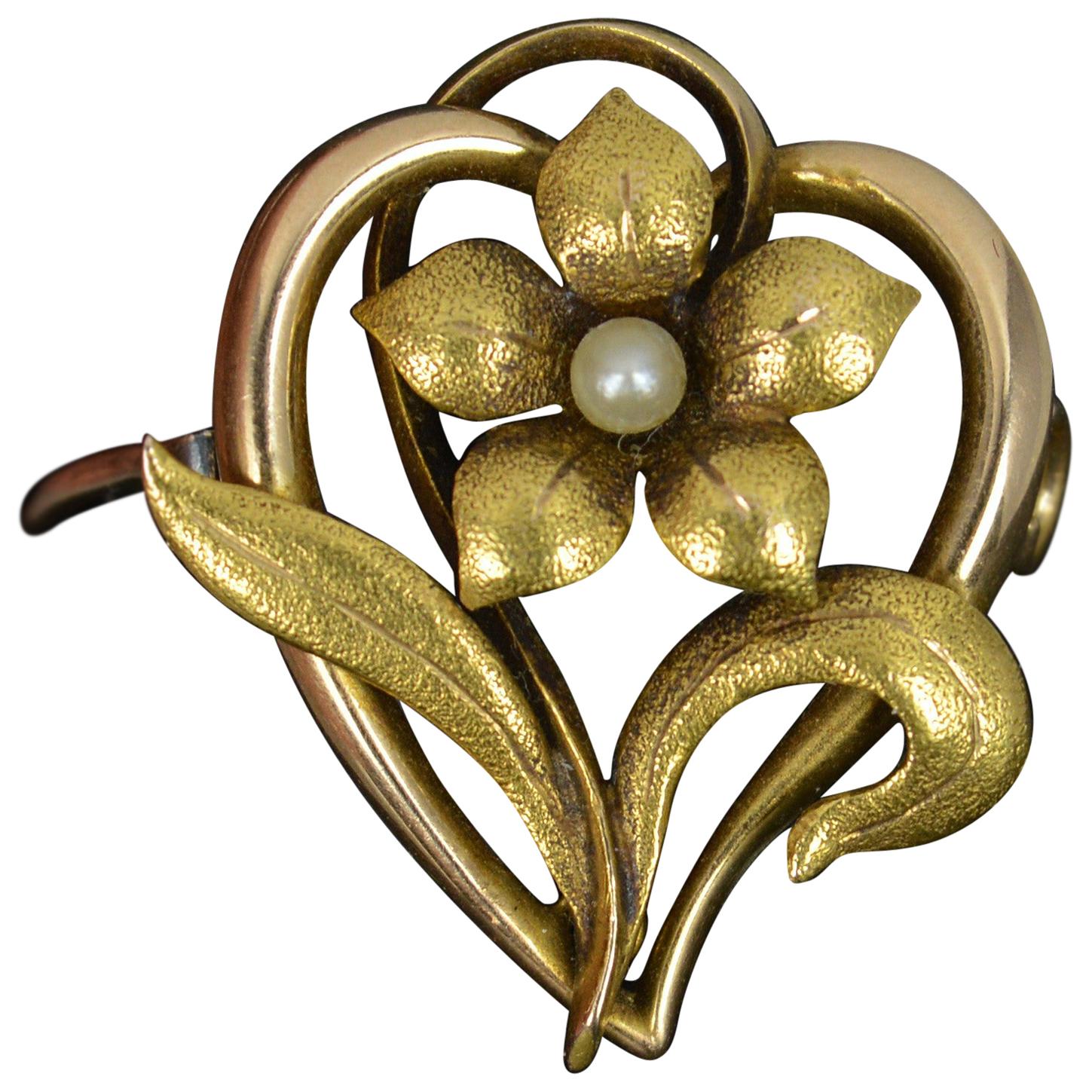 Art Nouveau 15 Carat Gold and Pearl Forget Me Not Flower Brooch