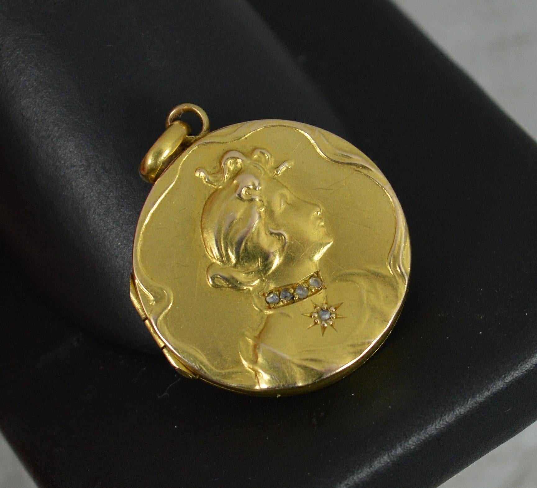 Art Nouveau 15 Carat Gold and Rose Cut Diamond Locket Pendant 6
