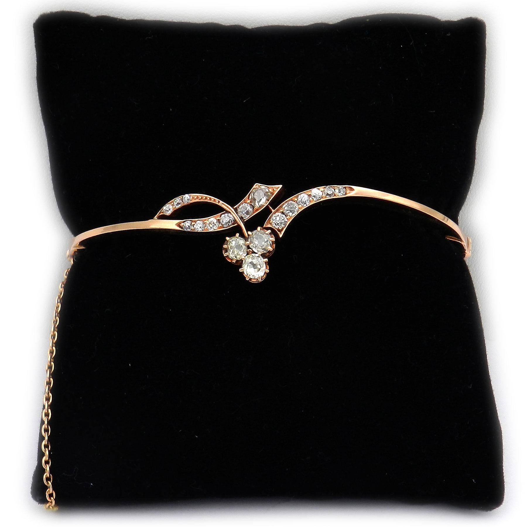 Bangle in oro 14K con diamante da 1,75 carati, Art Nouveau, 1890 circa In condizioni buone in vendita a Goettingen, DE