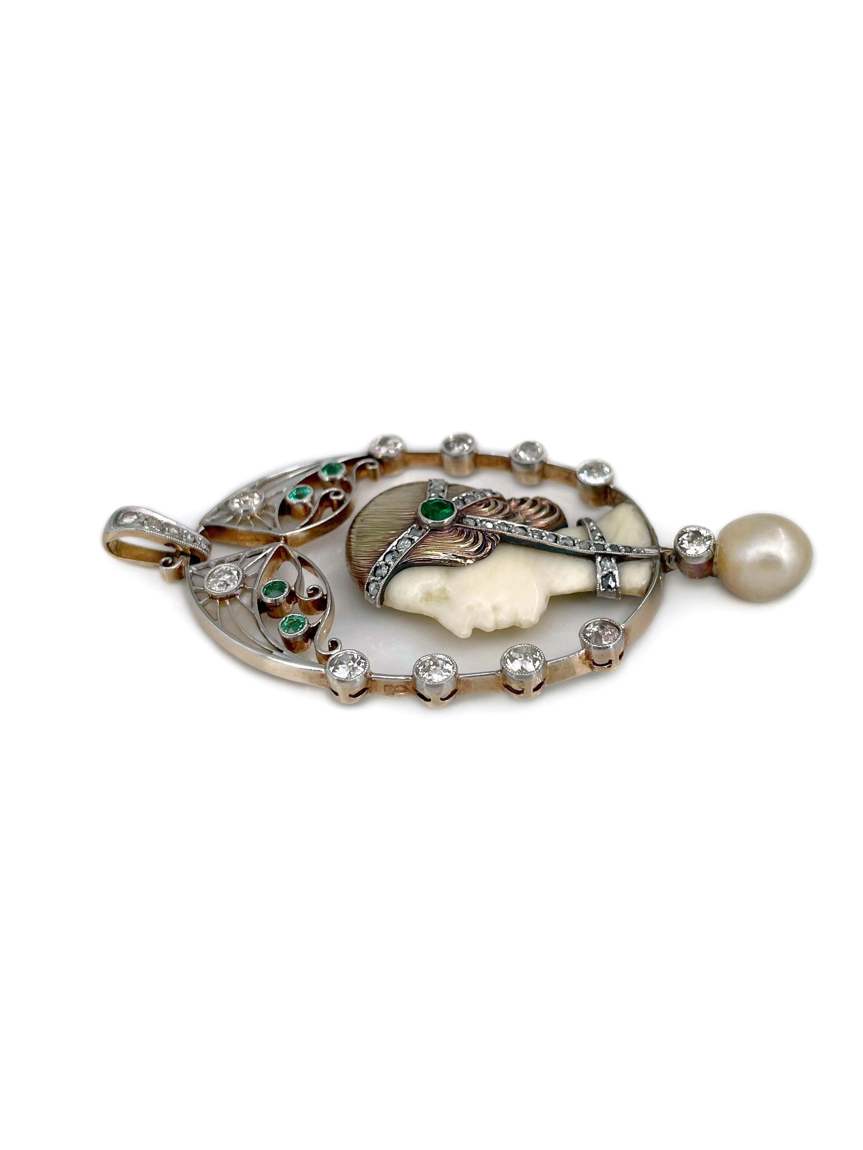 Taglio misto Ciondolo con ritratto di donna in stile Art Nouveau in oro 18 carati con diamante e smeraldo e perla smaltata in vendita