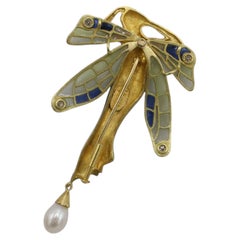 Art Nouveau 18 Karat Yellow Gold Natural Diamond Pearl Enamel Angel Brooch Pin