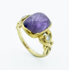 Hellen Woodhull Sugarloaf Amethyst and Diamond Ring in 18 Karat Yellow Gold