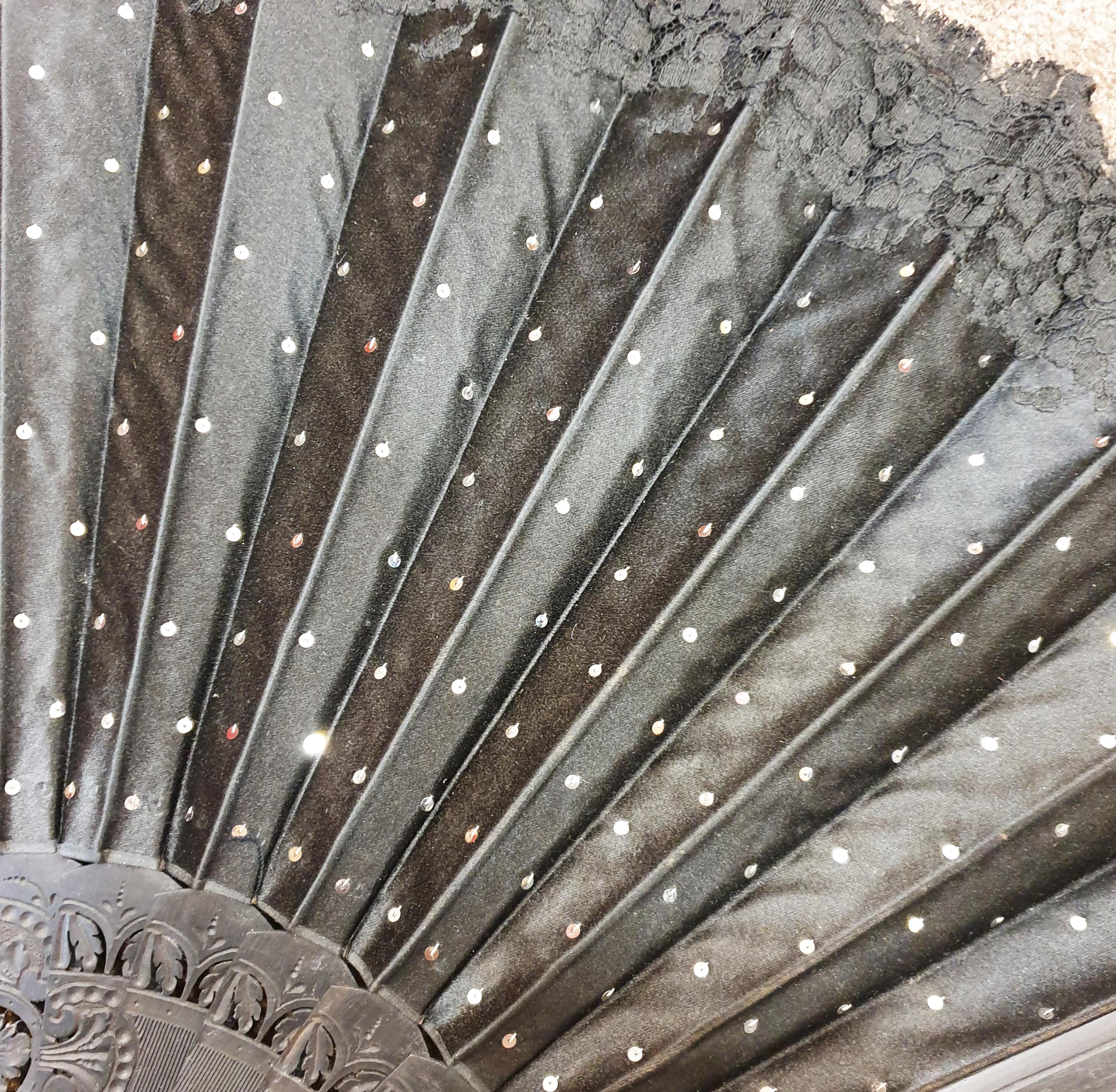 Gray Art Nouveau 1890 Flamenco Pericon Large Fan
