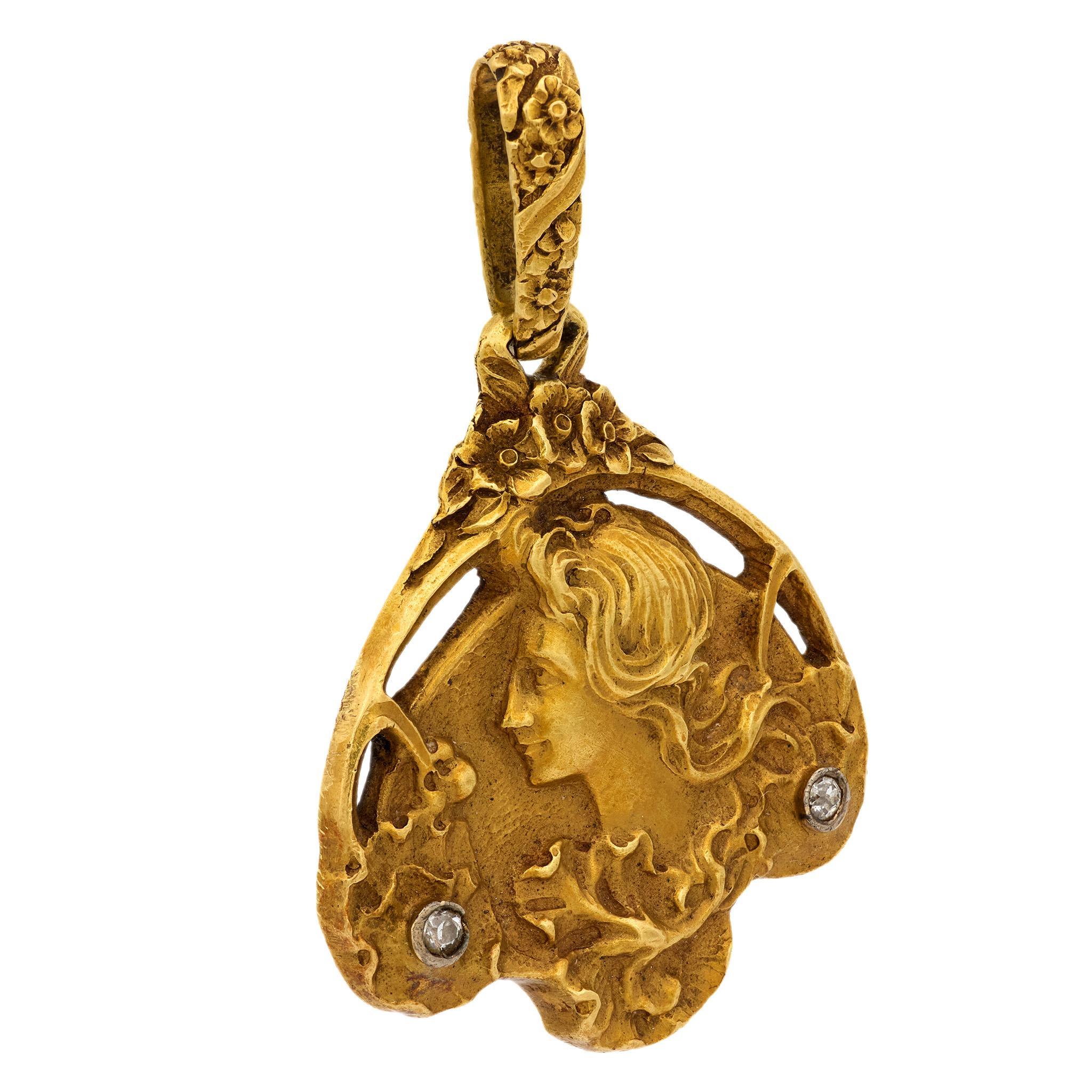 Taille simple Collier pendentif Art Nouveau en or jaune 18k et 14k en vente