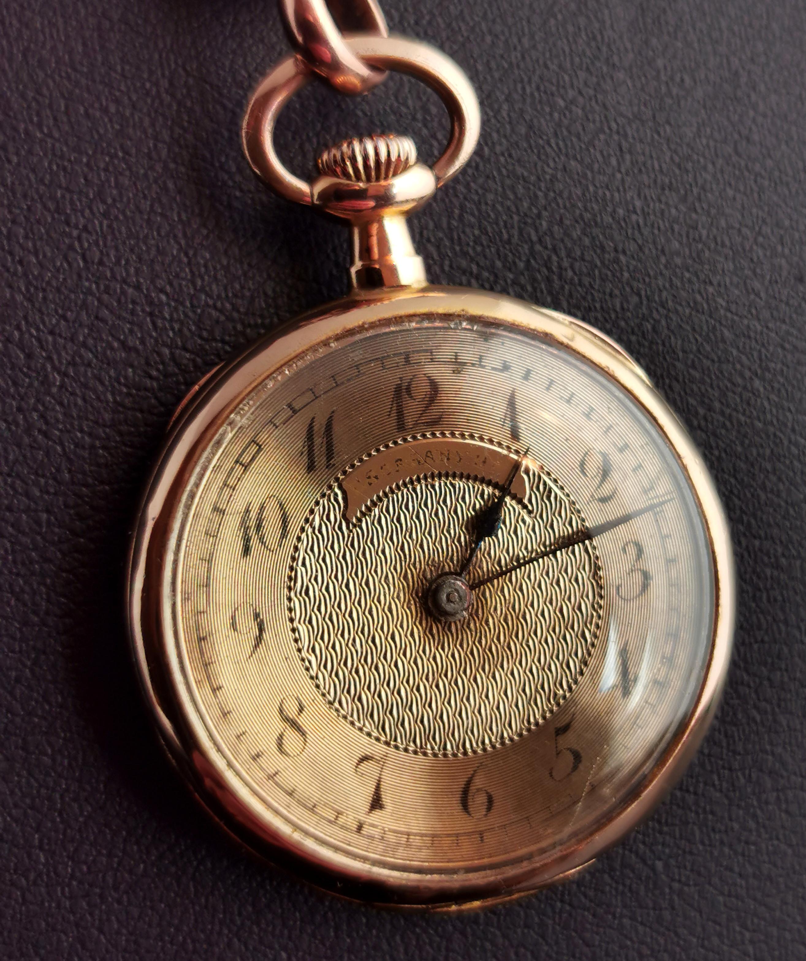 Eine wirklich spektakuläre antike Art Nouveau Ära, 18kt Gold und Rose geschliffenen Diamanten Taschenuhr oder Anhänger Uhr.

Ein reichhaltiges, glatt poliertes 18-karätiges Goldgehäuse, das auf der Rückseite mit einem typisch jugendstiligen,