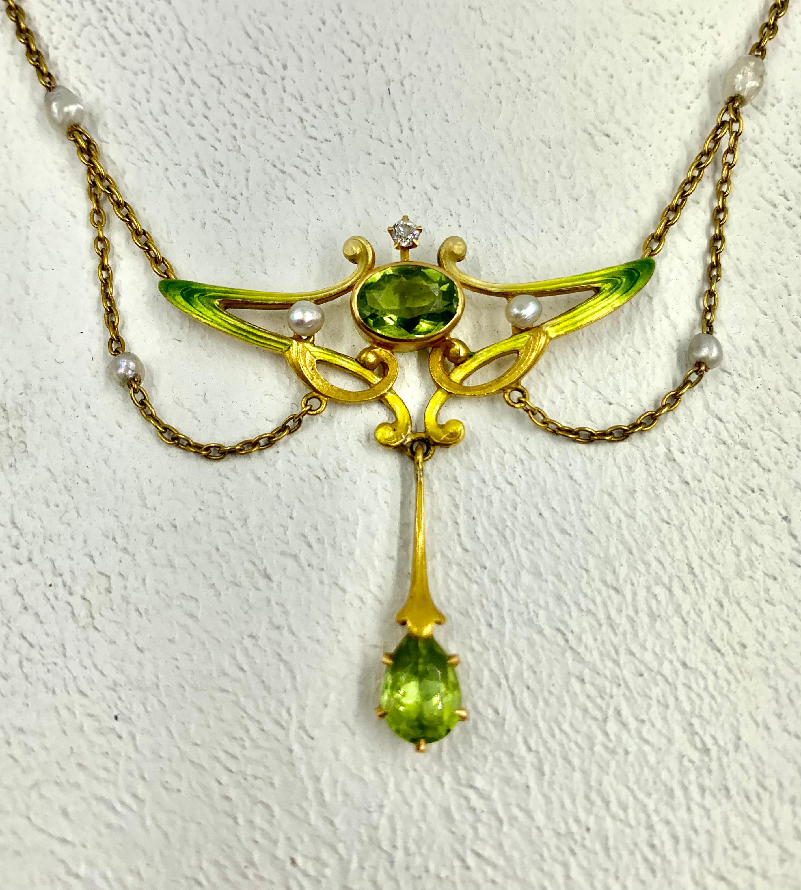 Mixed Cut Art Nouveau 18K Gold Ombre Enamel Peridot Pearl Diamond Necklace, circa 1900 For Sale
