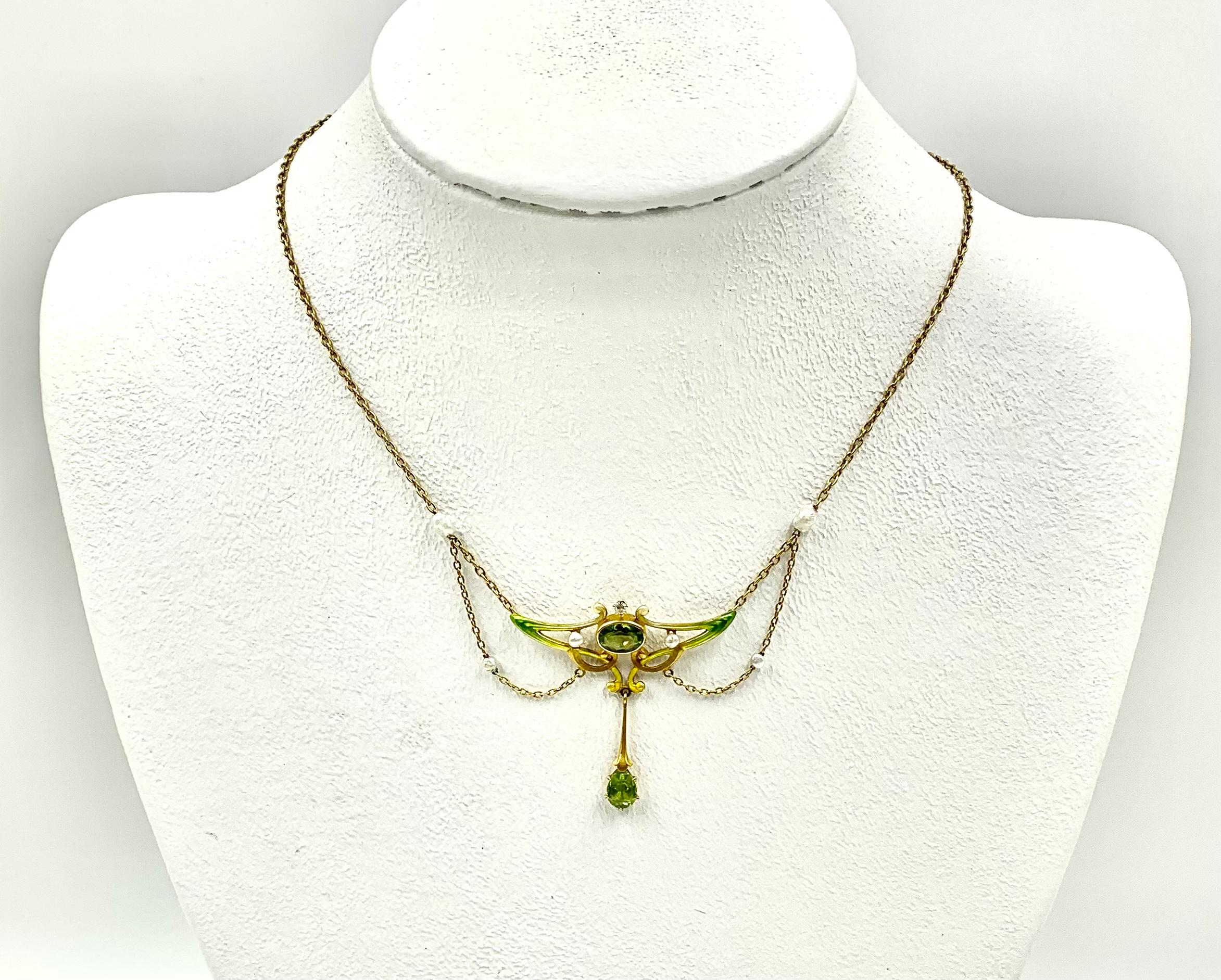 Women's or Men's Art Nouveau 18K Gold Ombre Enamel Peridot Pearl Diamond Necklace, circa 1900 For Sale