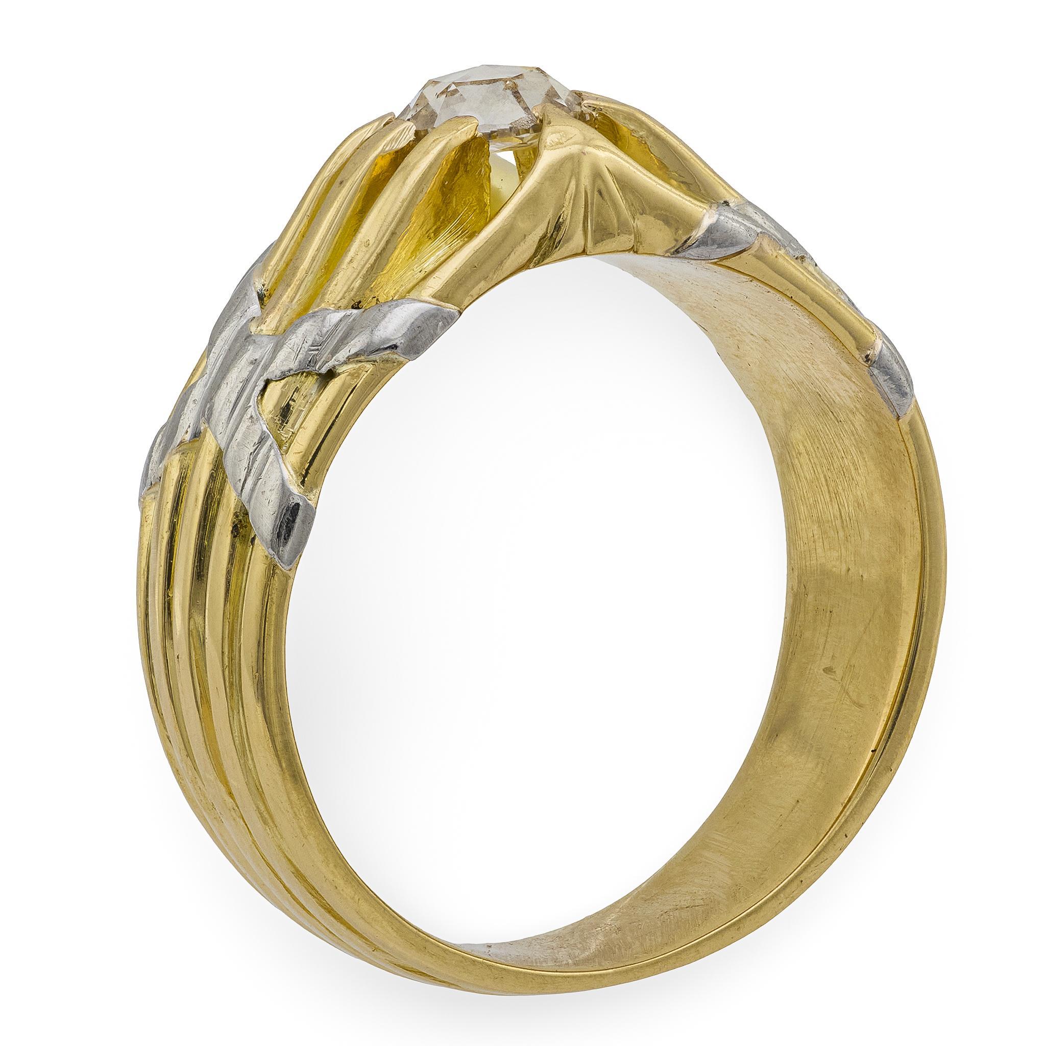 Anello di fidanzamento in stile Art Nouveau con diamanti in 18k/platino da 0,41 carati In condizioni buone in vendita a Narberth, PA