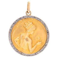 Art Nouveau 18k/Platinum Diamond Repousse Goddess Locket