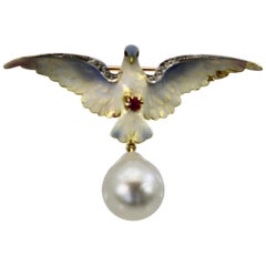 Art Nouveau 18K Yellow Gold Enameled Bird Brooch