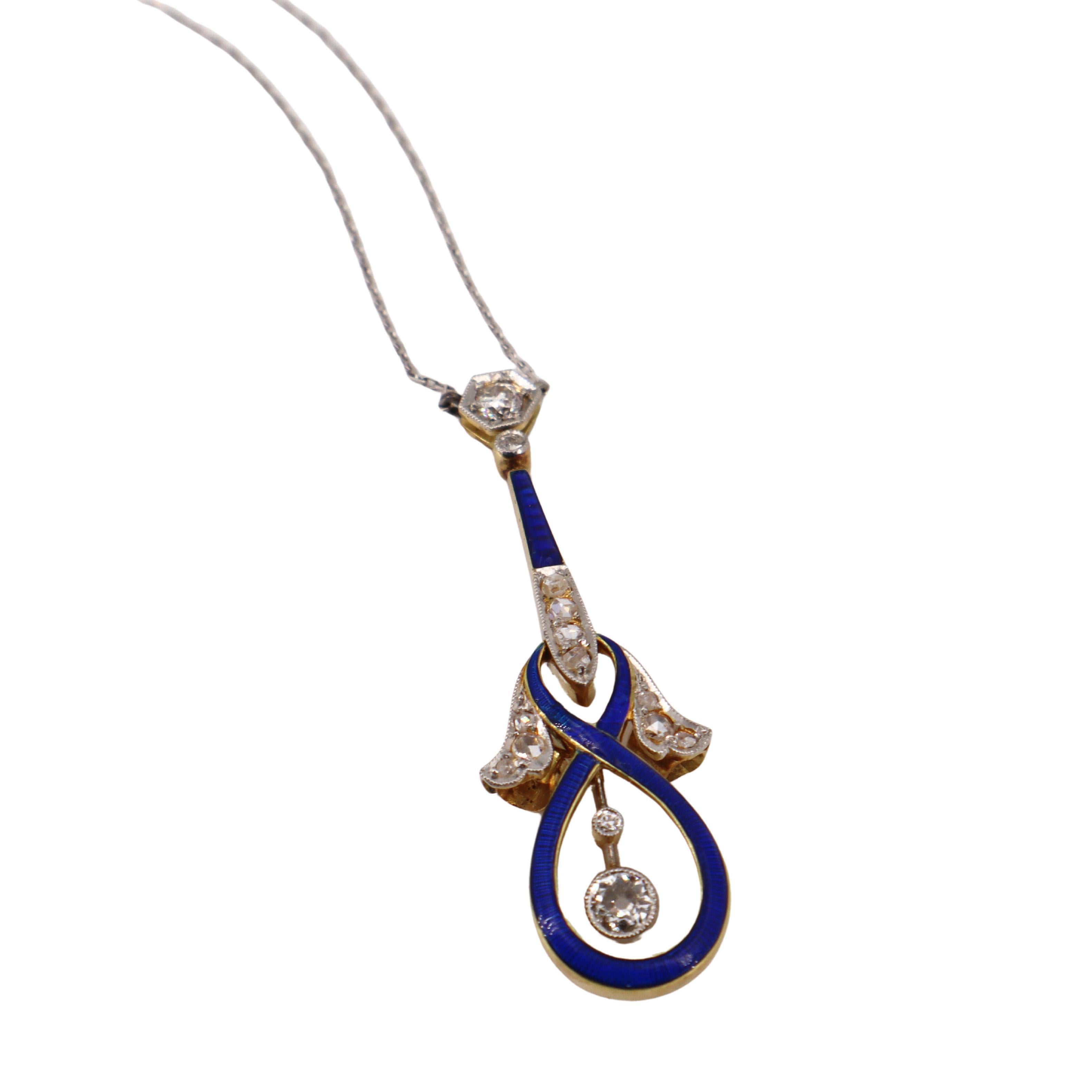Art Nouveau 1900 Enamel Pendant Necklace in 18kt Gold and Platinum with Diamonds For Sale 2