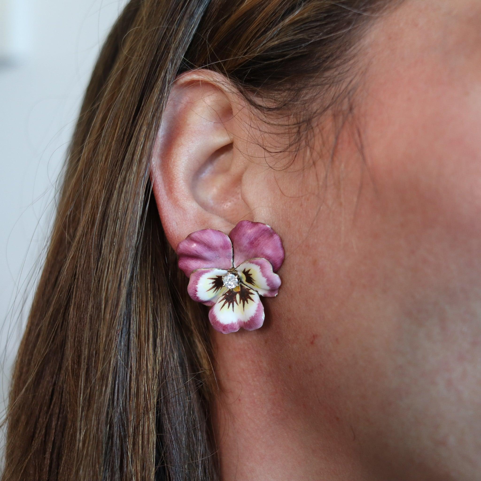 Art Nouveau ART NOUVEAU 1900 Enameled Pansy Earrings In 14Kt Gold With Diamond & Pearl For Sale