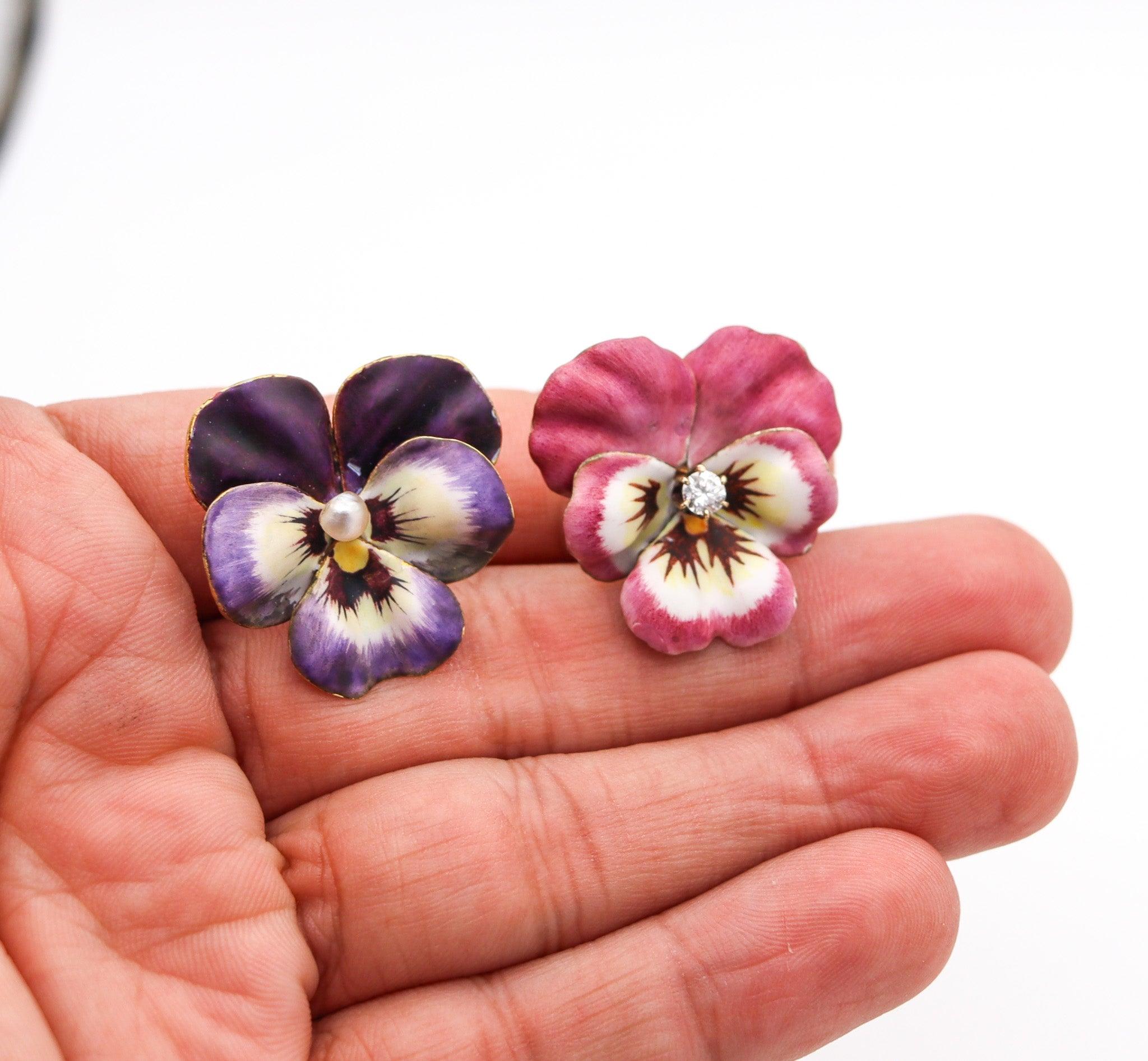 ART NOUVEAU 1900 Enameled Pansy Earrings In 14Kt Gold With Diamond & Pearl For Sale 1
