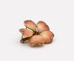 Edwardianischer Jugendstil 1905 Emaille-Blumenanhänger-Brosche 14Kt Gold Diamant Perlen