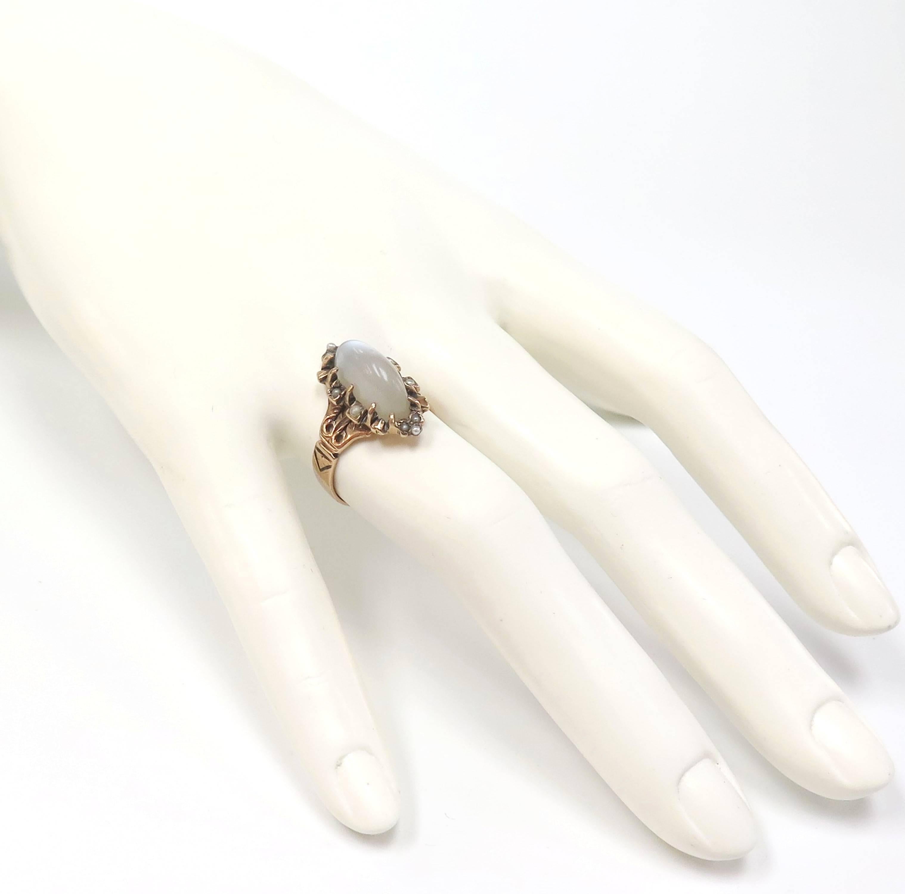 Art Nouveau 1910s Moonstone and Seed Pearls Ring, 14 Karat Rose Gold 1