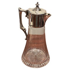 Jarra de clarete Art-Nouveau de 1940 bañada en plata de Topazio Casquinha, Portugal.