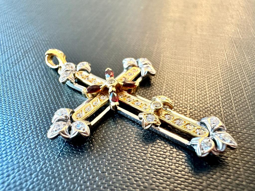 Art nouveau Croix portugaise Art Nouveau en or 19 carats avec grenats et zircons en vente