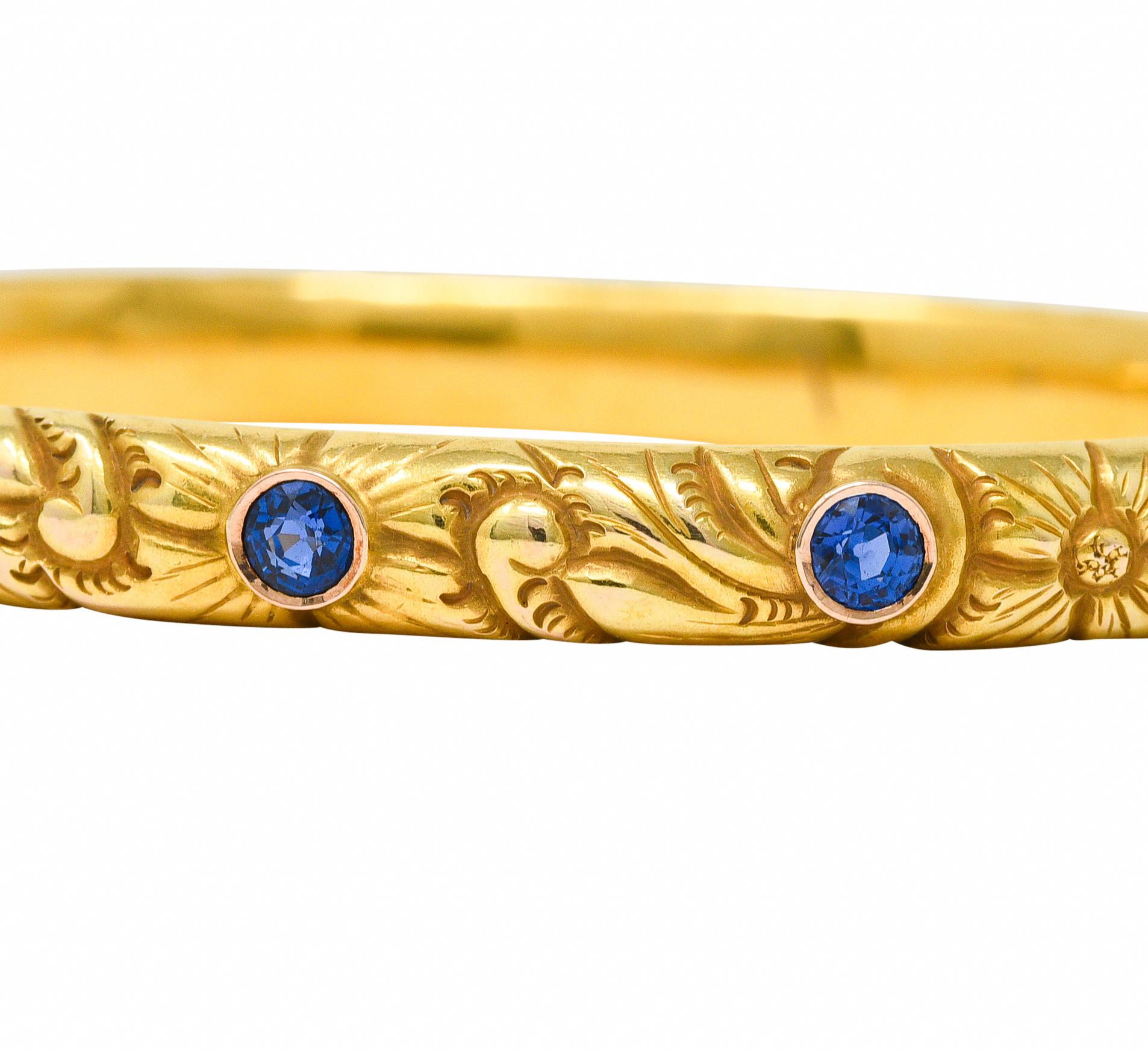 Jugendstil-Armreif mit Blumenschnörkeln, 2,10 Karat Saphir 14 Karat Gelbgold für Damen oder Herren