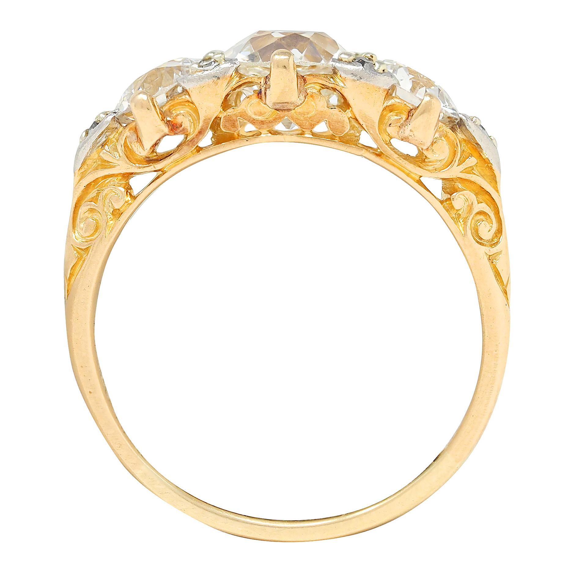 Anello a spirale in stile Art Nouveau con diamante Old Mine da 2,40 CTW in oro 18K e argento antico In condizioni ottime in vendita a Philadelphia, PA