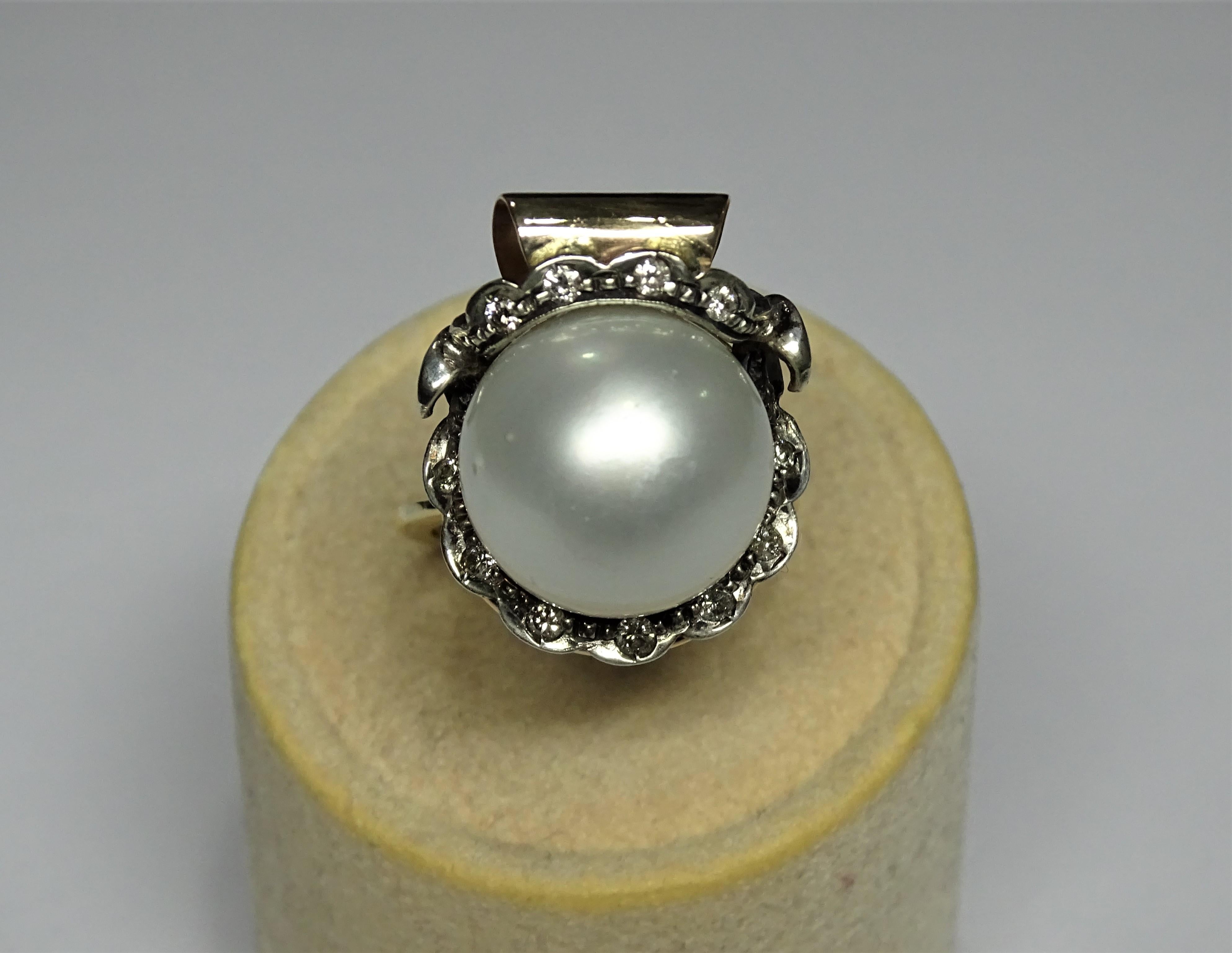 Art Nouveau 25.22 Carat Pearl White Diamond 14 Karat Yellow Gold Ring For Sale 2