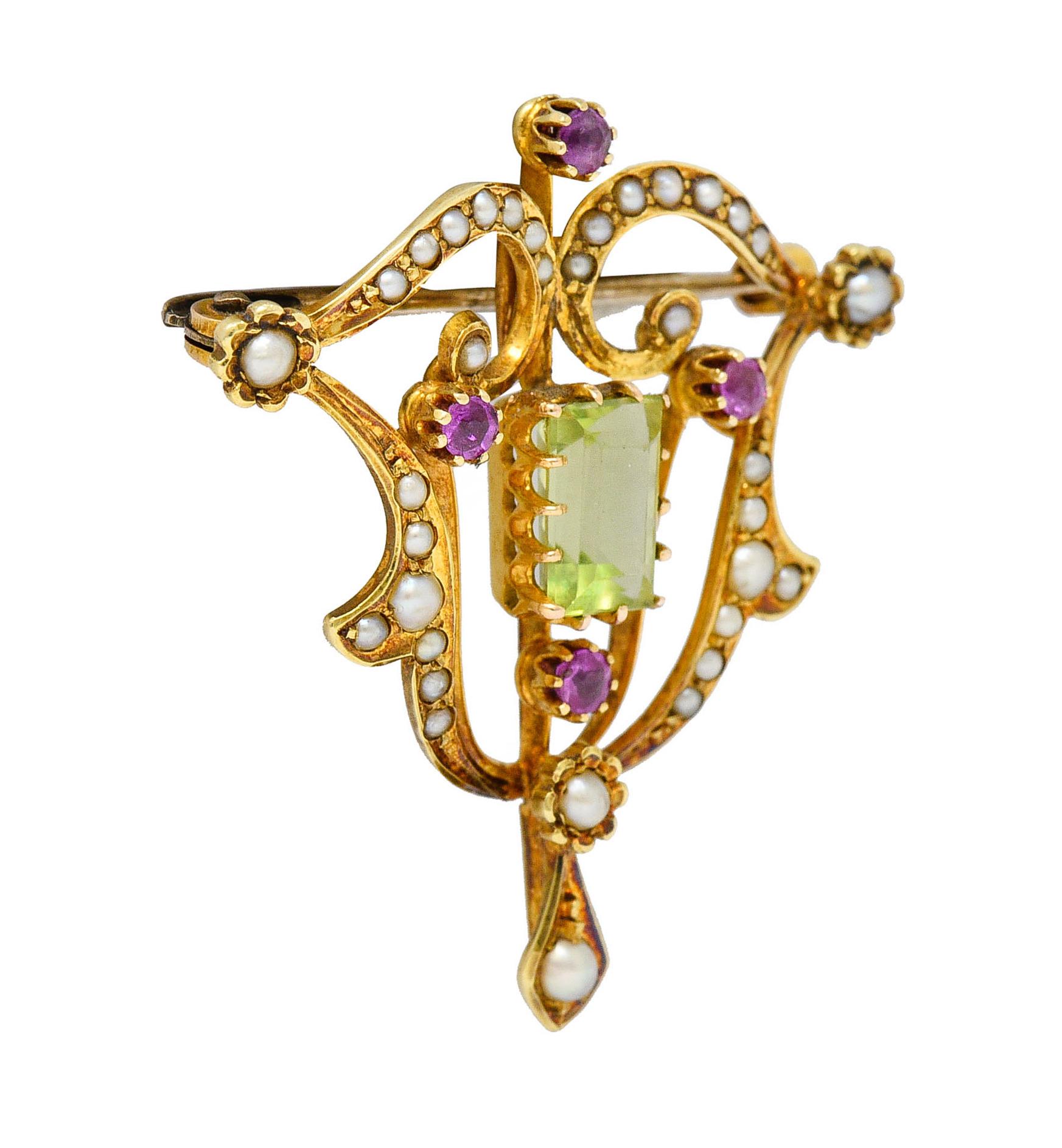 Art Nouveau 2.95 Carats Peridot Ruby Pearl 15 Karat Gold Pendant Brooch In Excellent Condition In Philadelphia, PA