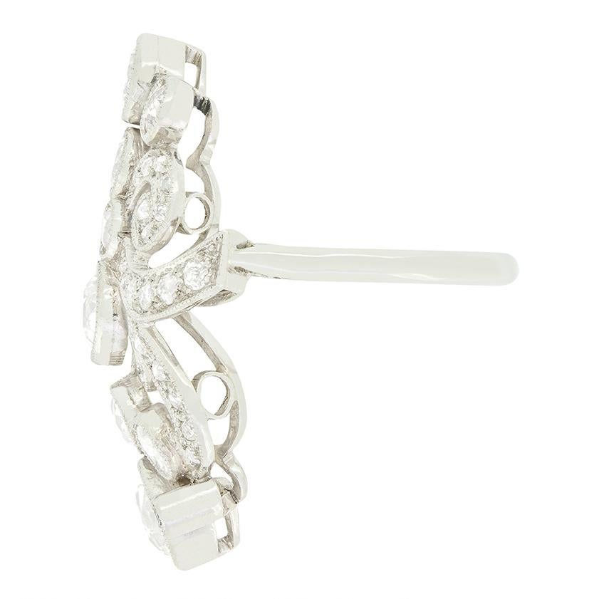 Anillo Art Nouveau con racimo de diamantes de 3,05 ct, c.1920 en Bueno estado para la venta en London, GB