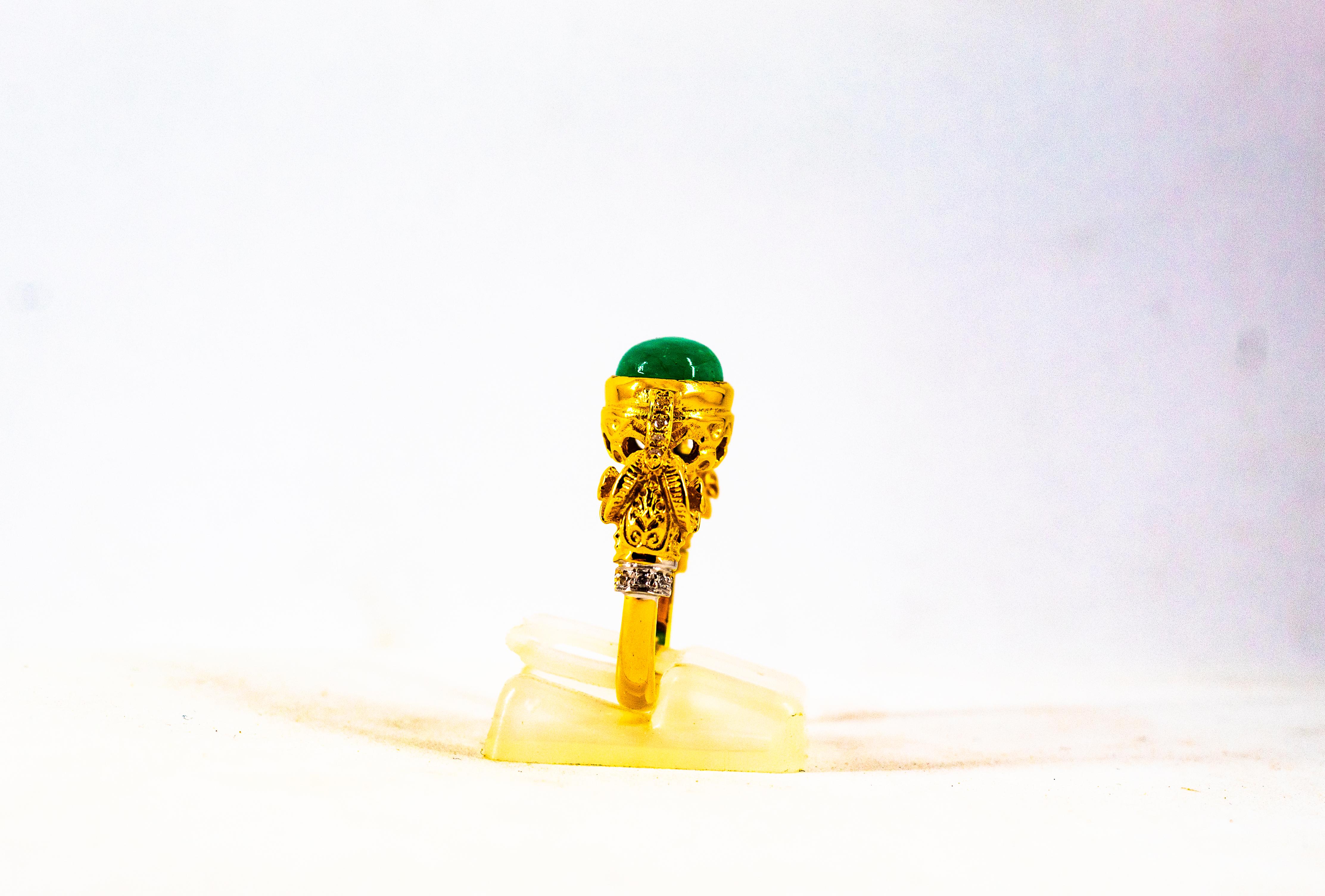 Art Nouveau 4.10 Carat White Diamond Cabochon Emerald Yellow Gold Cocktail Ring 4