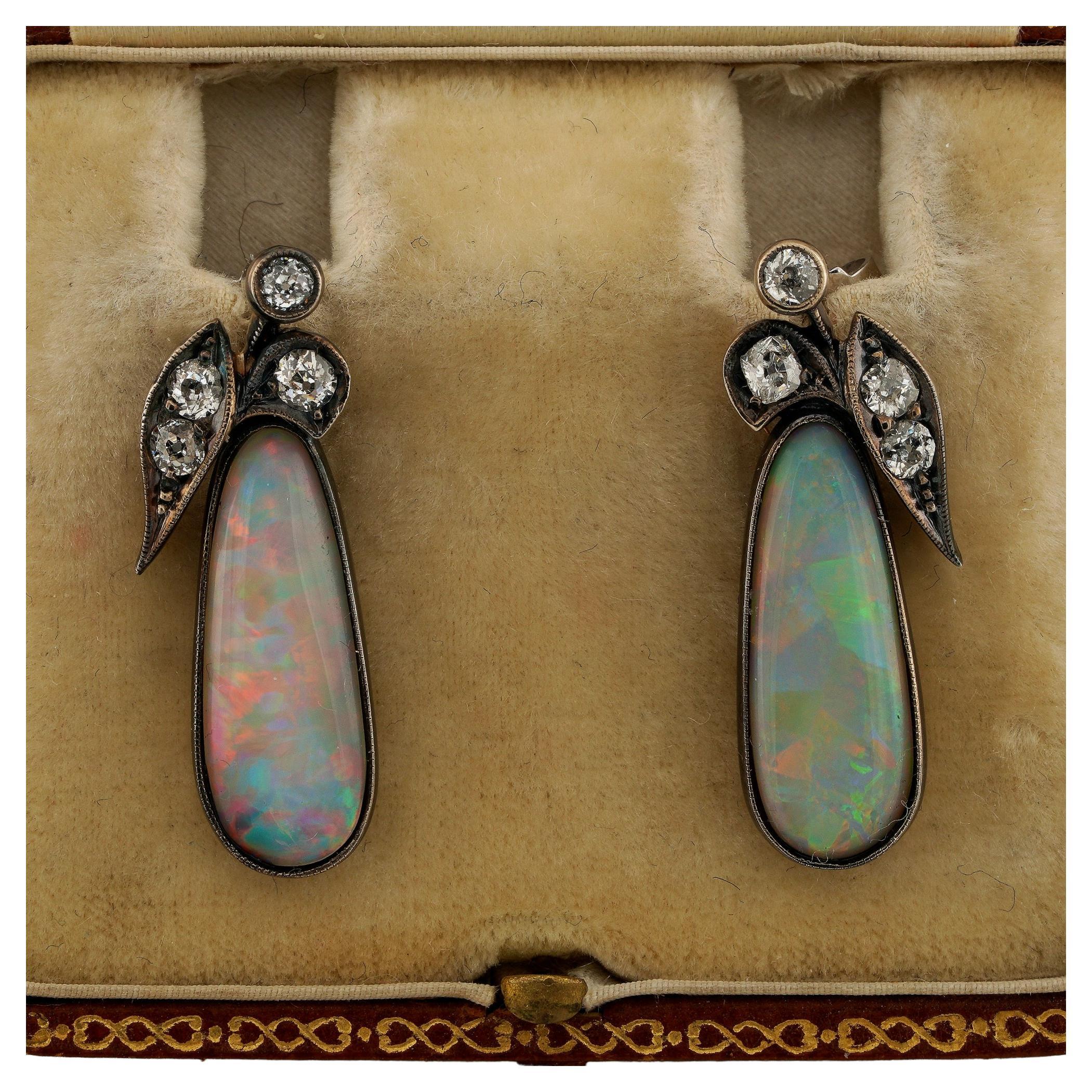 Art Nouveau 5.0 Ct Natural Opal .50 Ct Old Cut Diamond Leaf earrings For Sale