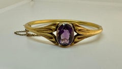 Art Nouveau 7 Carat Amethyst 14 Karat Gold Bangle Bracelet Leaf Motif Antique