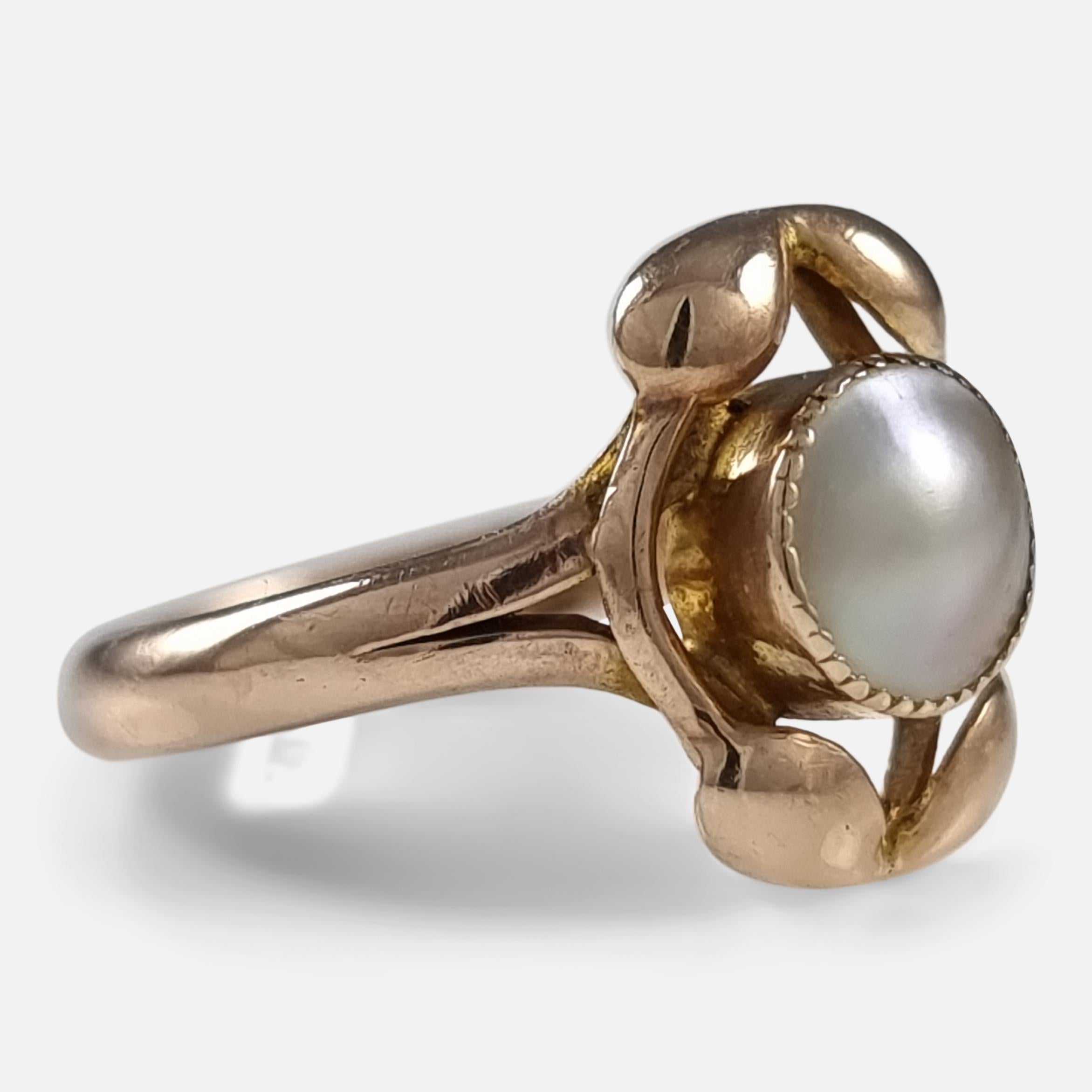 Cabochon Art Nouveau 9ct Rose Gold Mabe Pearl Ring, 1911 For Sale