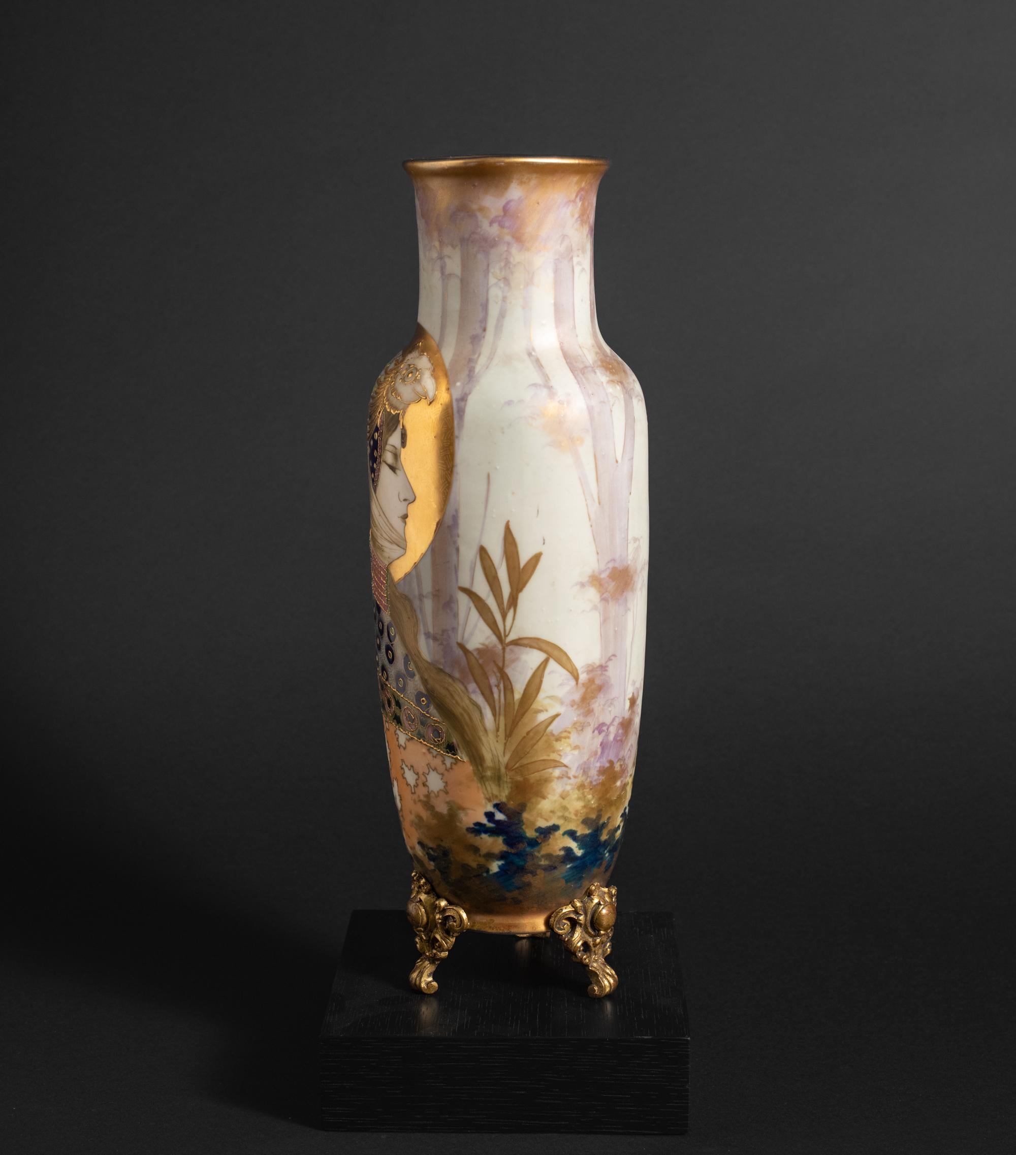 Art Nouveau Allegory of Germany Portrait Vase by Kannhäuser for RStK Amphora In Good Condition For Sale In Chicago, US