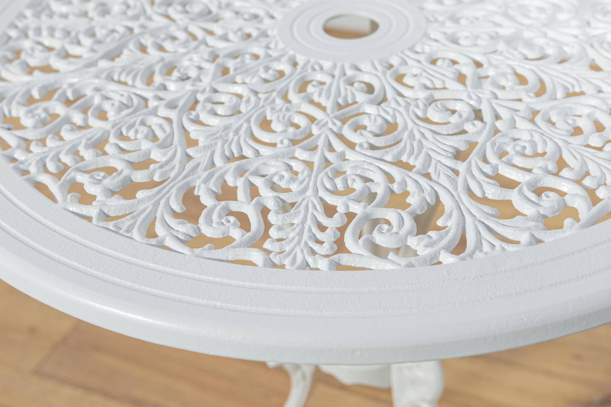 Sedie da giardino in alluminio Art Nouveau, anni '50, United Knigdom, set di 5 in vendita 7