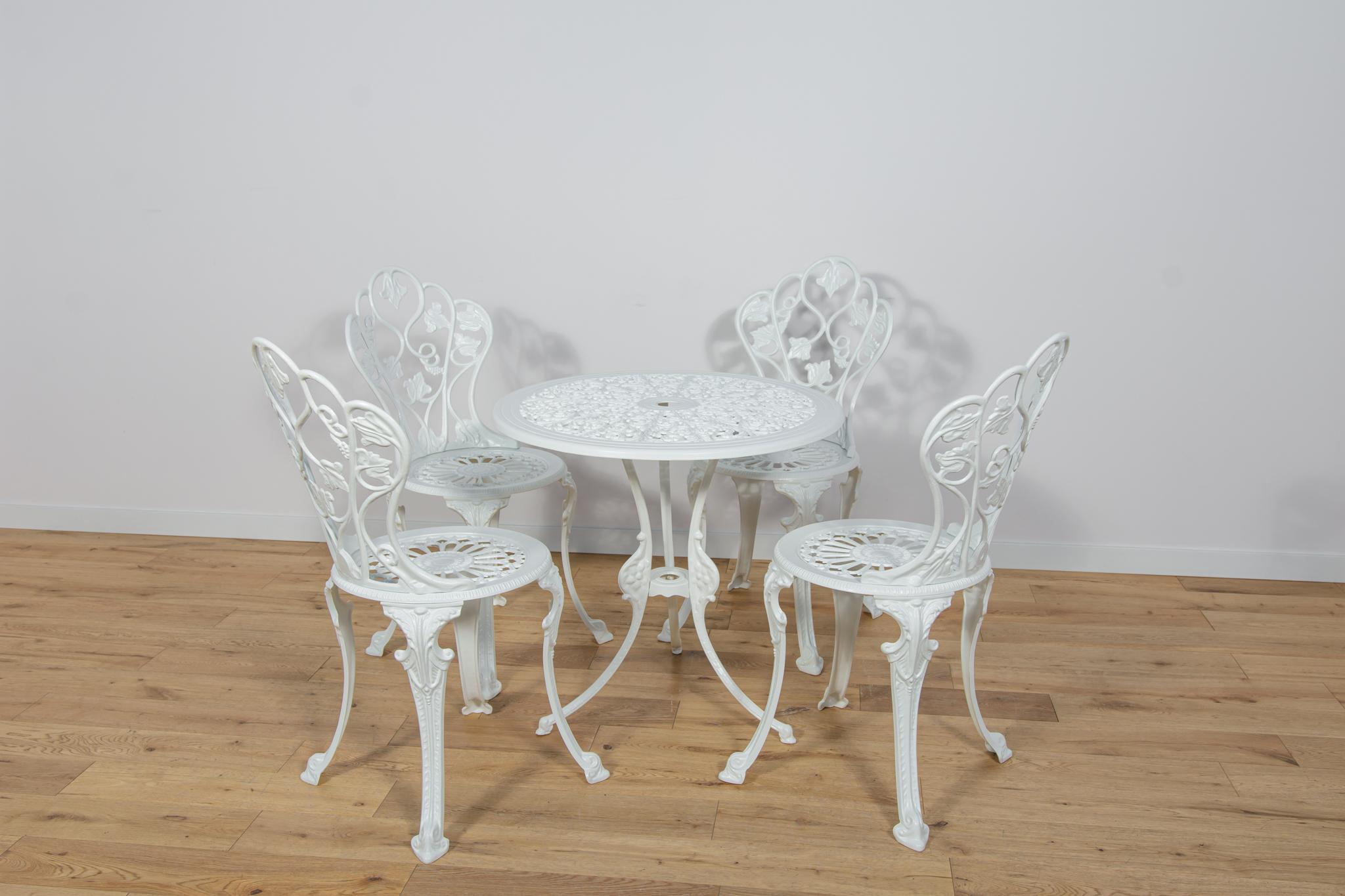 Britannico Sedie da giardino in alluminio Art Nouveau, anni '50, United Knigdom, set di 5 in vendita