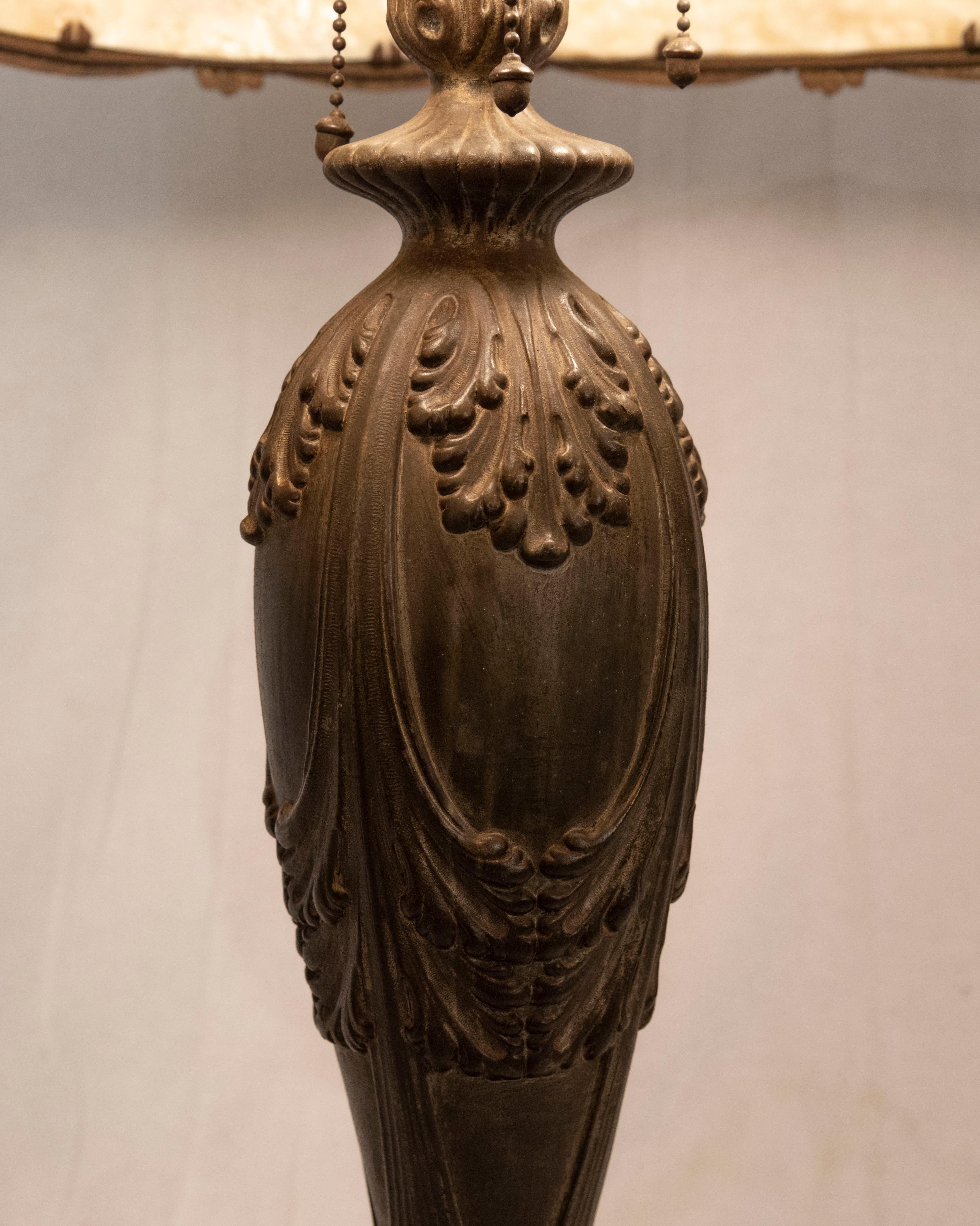 Art Nouveau American Slag Glass Lamp with Etched Shade, 'circa 1900' In Good Condition In Salt Lake City, UT